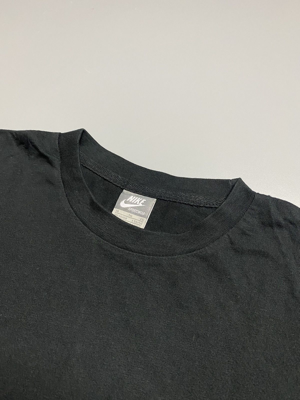 Nike Nike Big logo swoosh vintage t-shirt 2000 Size US XL / EU 56 / 4 - 5 Thumbnail