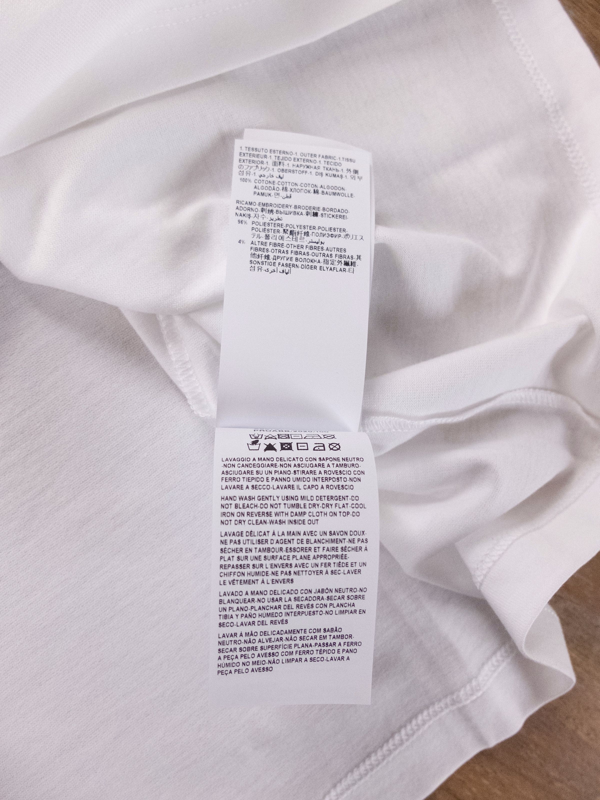 Versace VERSACE white Gianni Versace signature logo t-shirt 6 42 Size M / US 6-8 / IT 42-44 - 8 Thumbnail