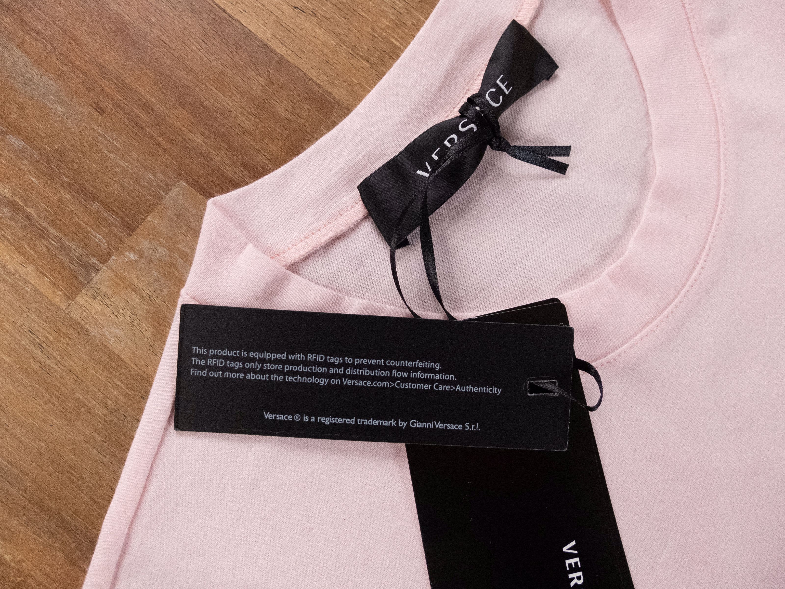Versace VERSACE dusty pink logo and stoned emblem t-shirt 6 42 Size M / US 6-8 / IT 42-44 - 3 Thumbnail