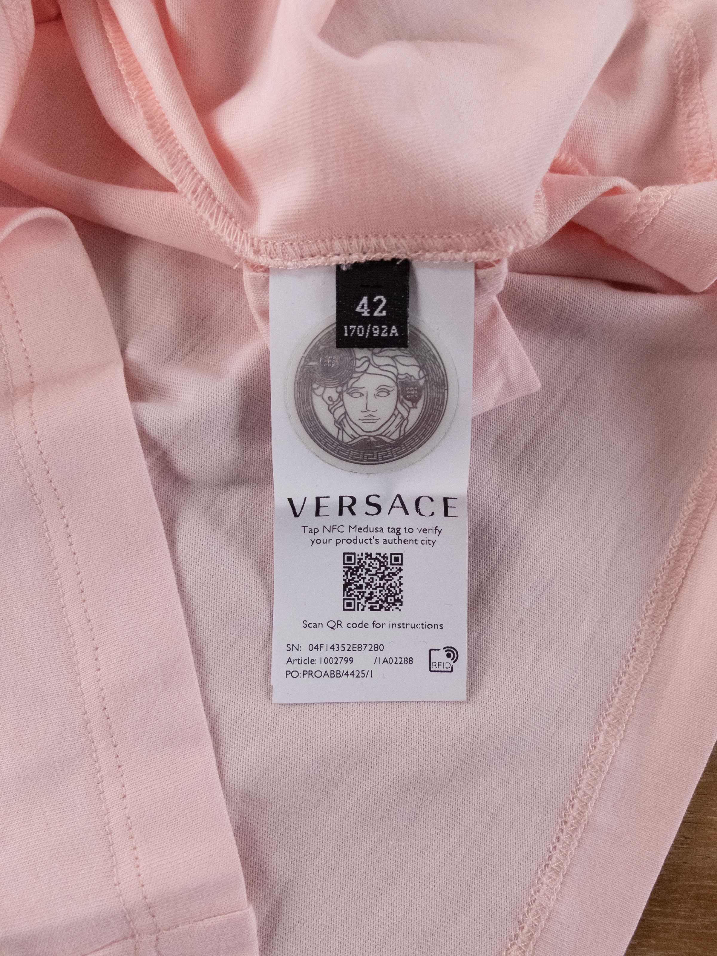 Versace VERSACE dusty pink logo and stoned emblem t-shirt 6 42 Size M / US 6-8 / IT 42-44 - 4 Thumbnail