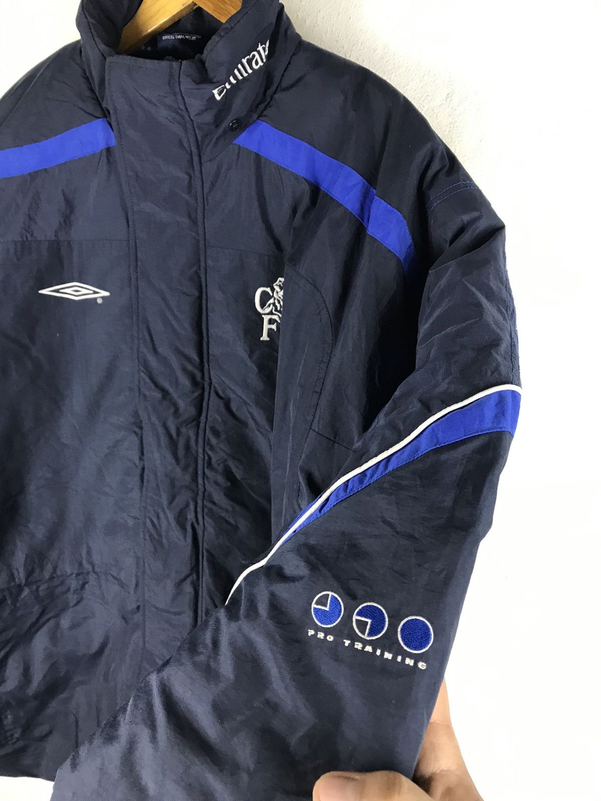 Chelsea Soccer × Descente × Umbro Umbro Chelsea Pro Training Jacket Vintage Football Apparel Size US M / EU 48-50 / 2 - 5 Thumbnail