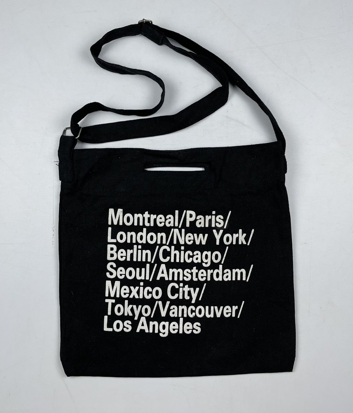 Japanese Brand tote bag sling bag shoulder bag t3 Size ONE SIZE - 1 Thumbnail