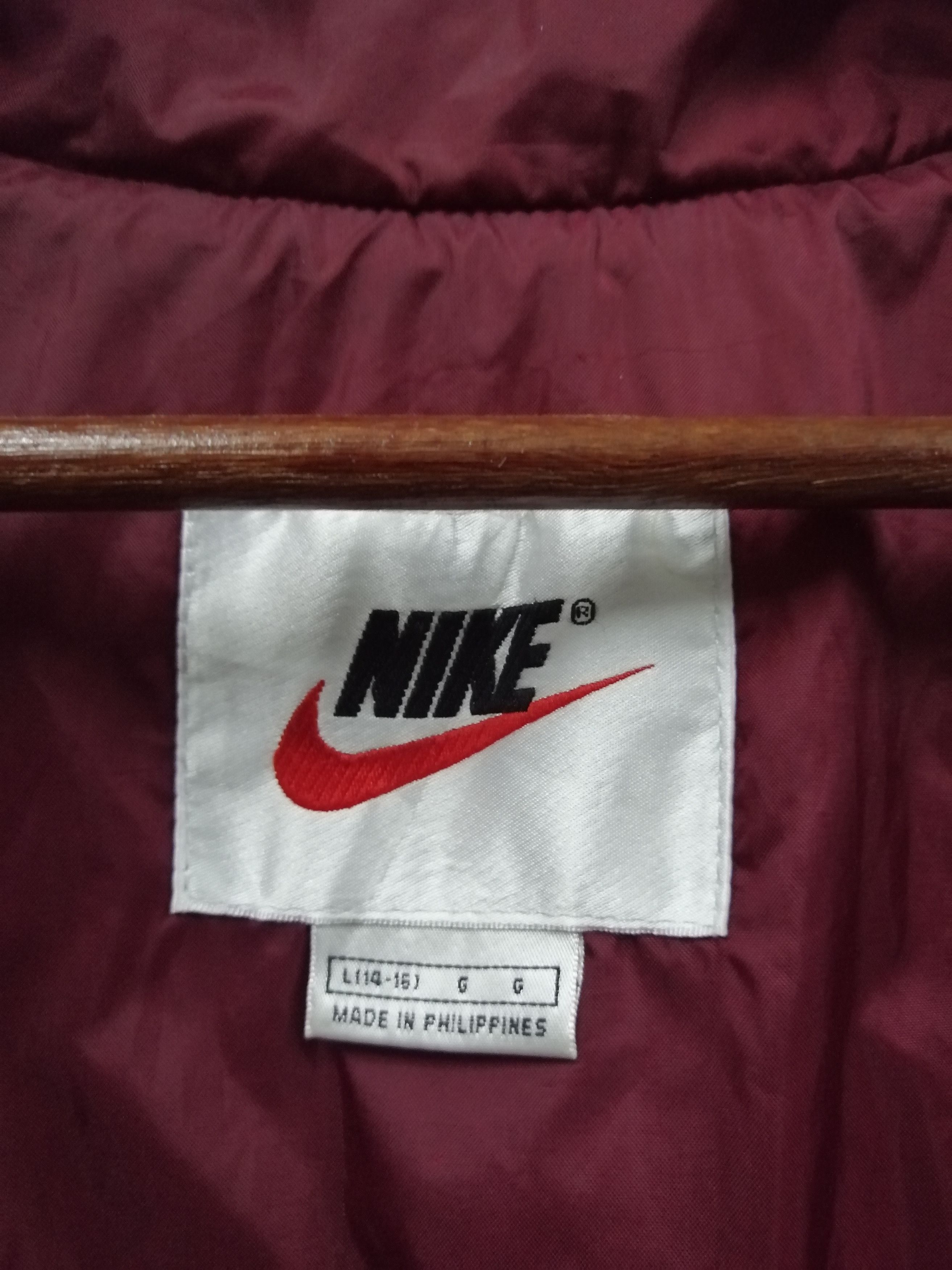 Nike × Vintage Vintage 90s Nike Swoosh Light Puffer Vest Size US M / EU 48-50 / 2 - 7 Thumbnail