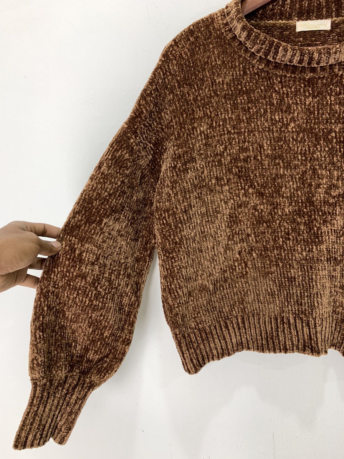 Aran Isles Knitwear × Velvet EARTHMUSIC ECOLOGY Crochet Velvet Aran Knit Croptop Sweater Size L / US 10 / IT 46 - 7 Thumbnail