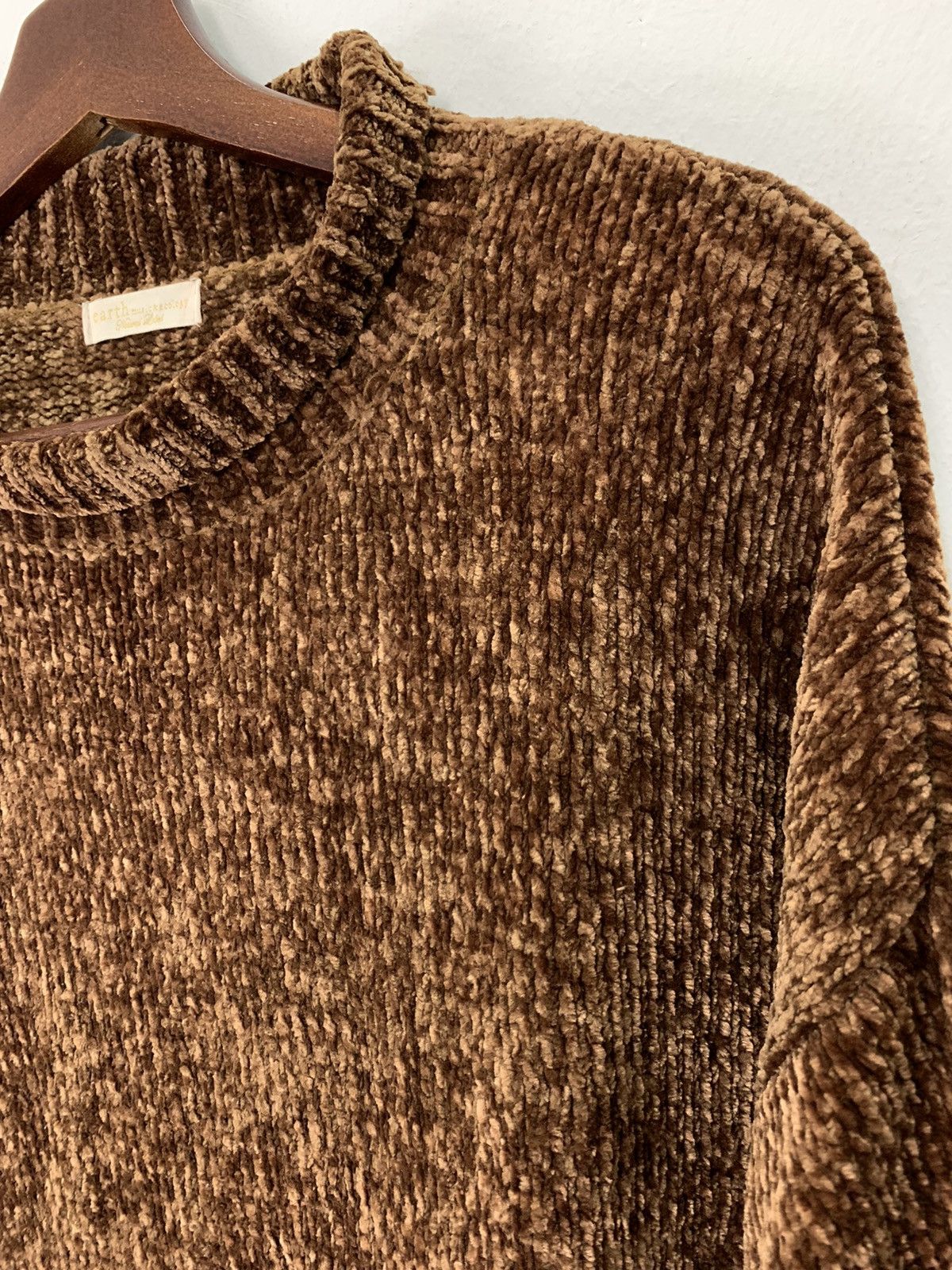 Aran Isles Knitwear × Velvet EARTHMUSIC ECOLOGY Crochet Velvet Aran Knit Croptop Sweater Size L / US 10 / IT 46 - 5 Thumbnail