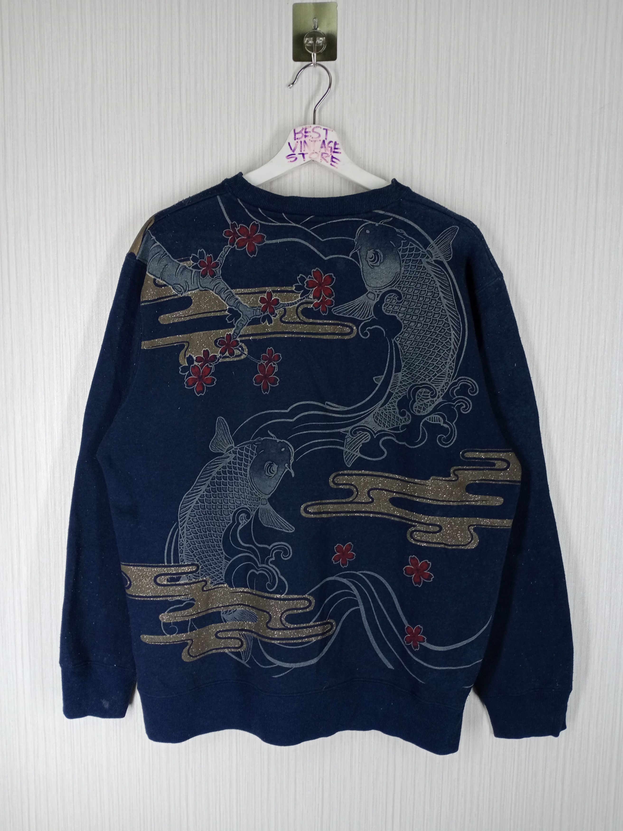Japanese Brand Vintage Japanese Koi Fish Overprint Sweatshirt Size US L / EU 52-54 / 3 - 1 Thumbnail