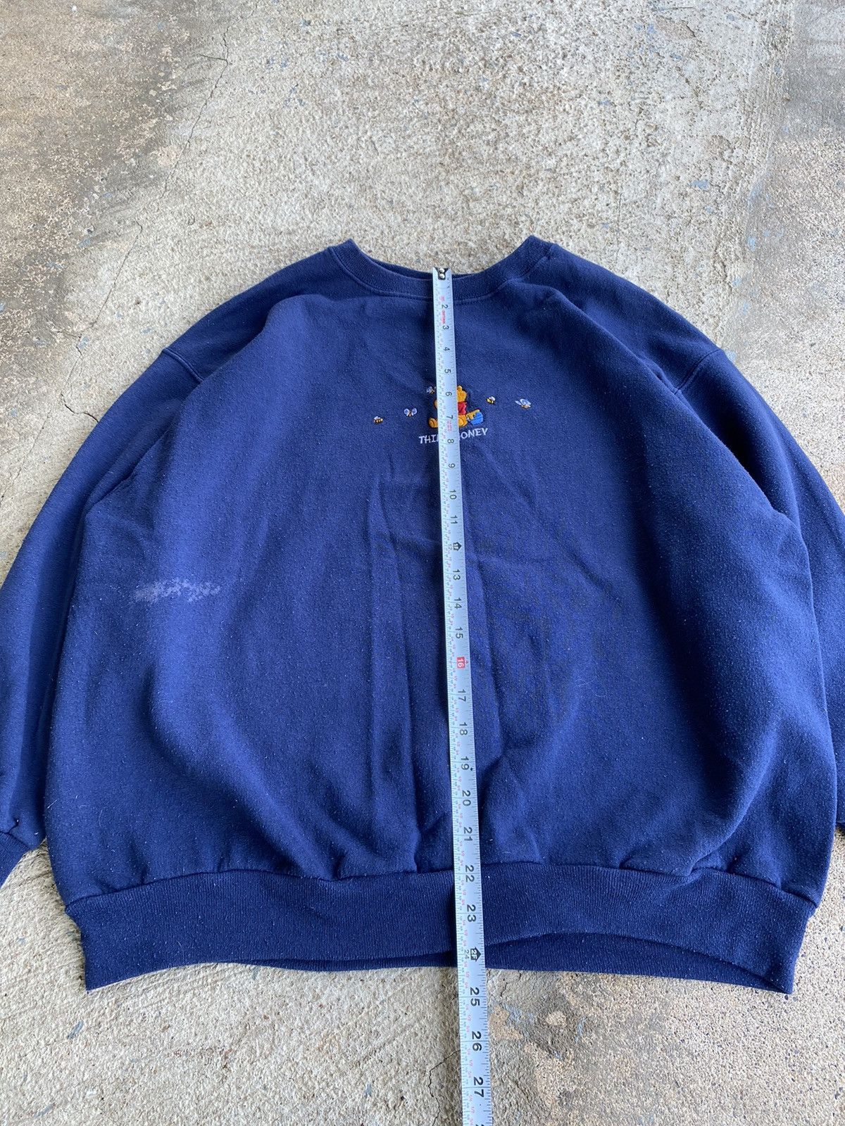 Disney × Vintage Vintage Y2K Winnie The Pooh Embroidered Sweatshirt Size US M / EU 48-50 / 2 - 7 Thumbnail