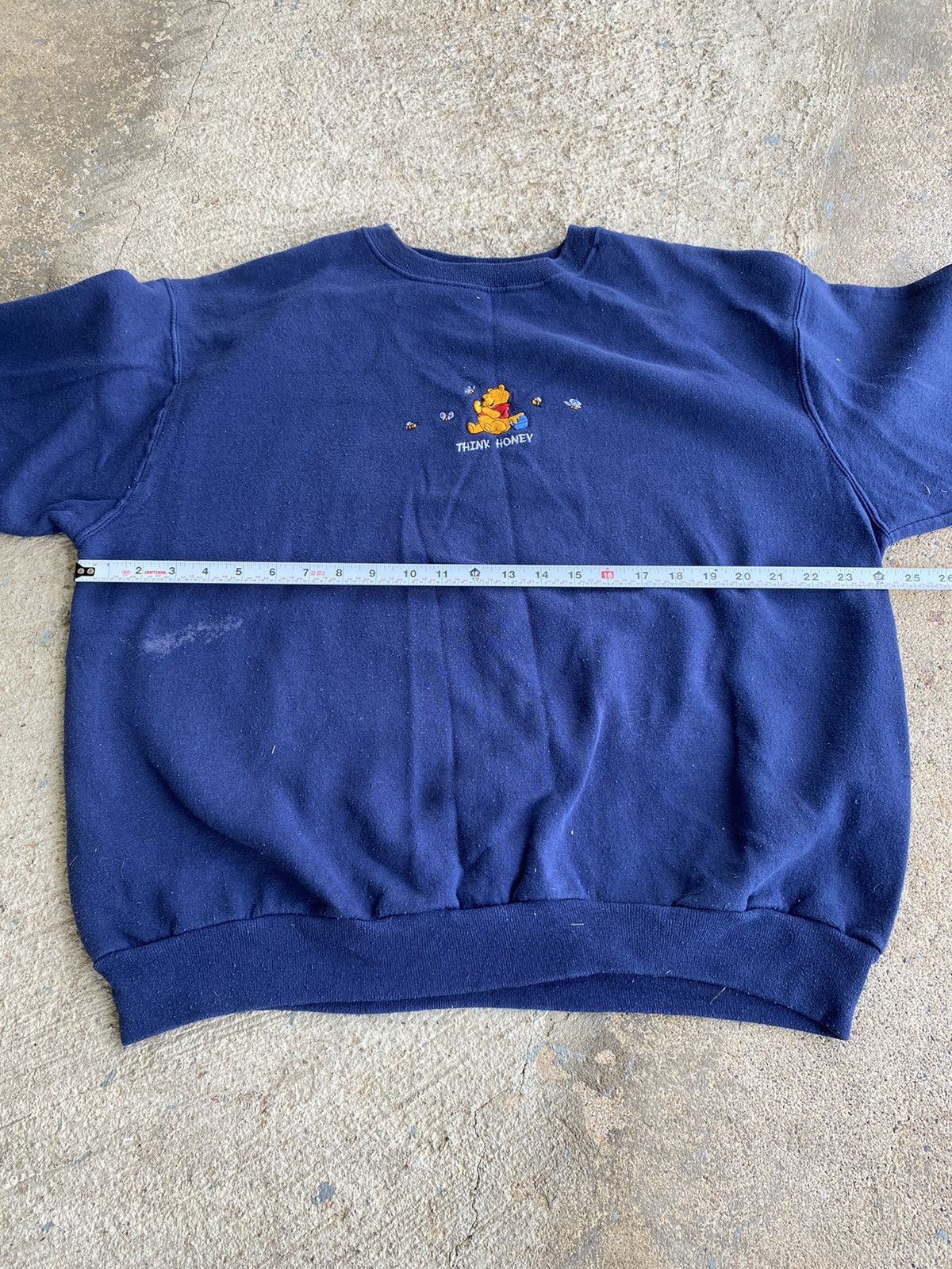 Disney × Vintage Vintage Y2K Winnie The Pooh Embroidered Sweatshirt Size US M / EU 48-50 / 2 - 8 Thumbnail