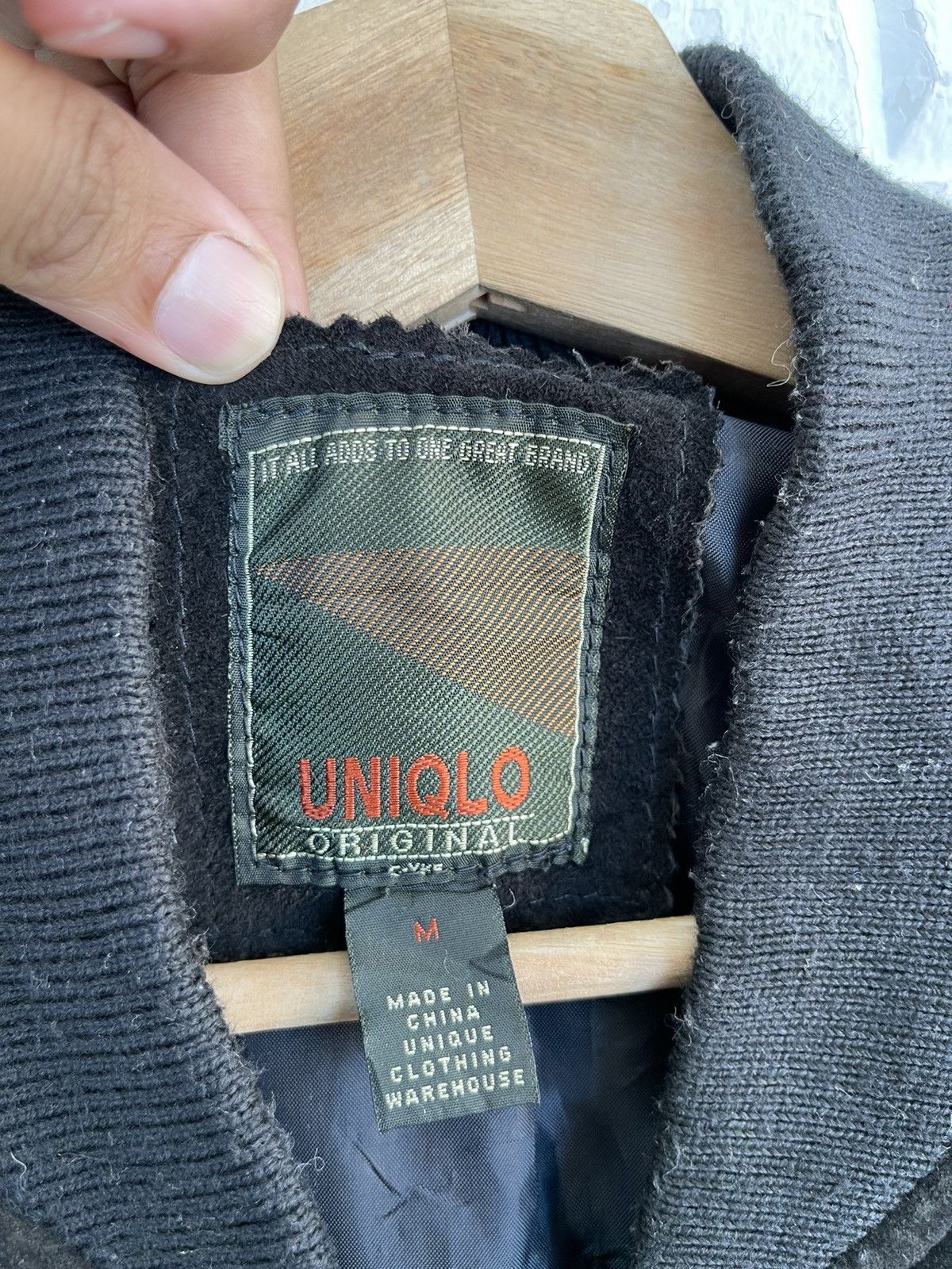 Japanese Brand × Uniqlo × Vintage ✂️VALUE BUY❌ Vintage Uniqlo Suede Varsity Early Production Size US L / EU 52-54 / 3 - 4 Thumbnail