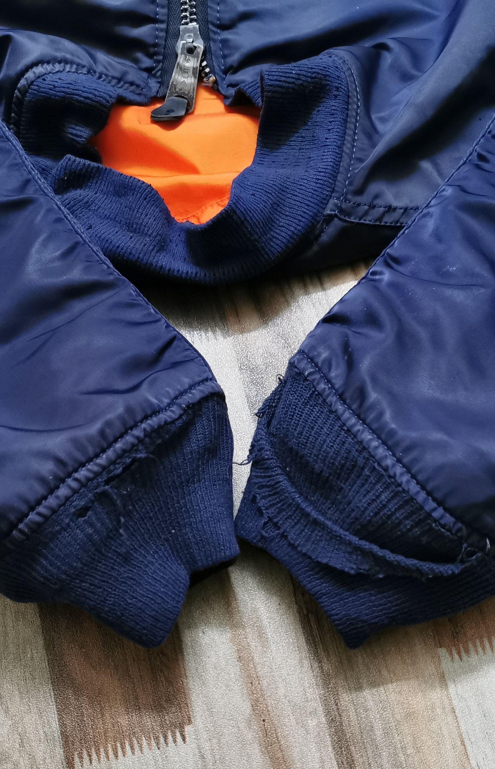 Alpha Industries Alpha Industries Bomber Jacket Size US XL / EU 56 / 4 - 7 Thumbnail