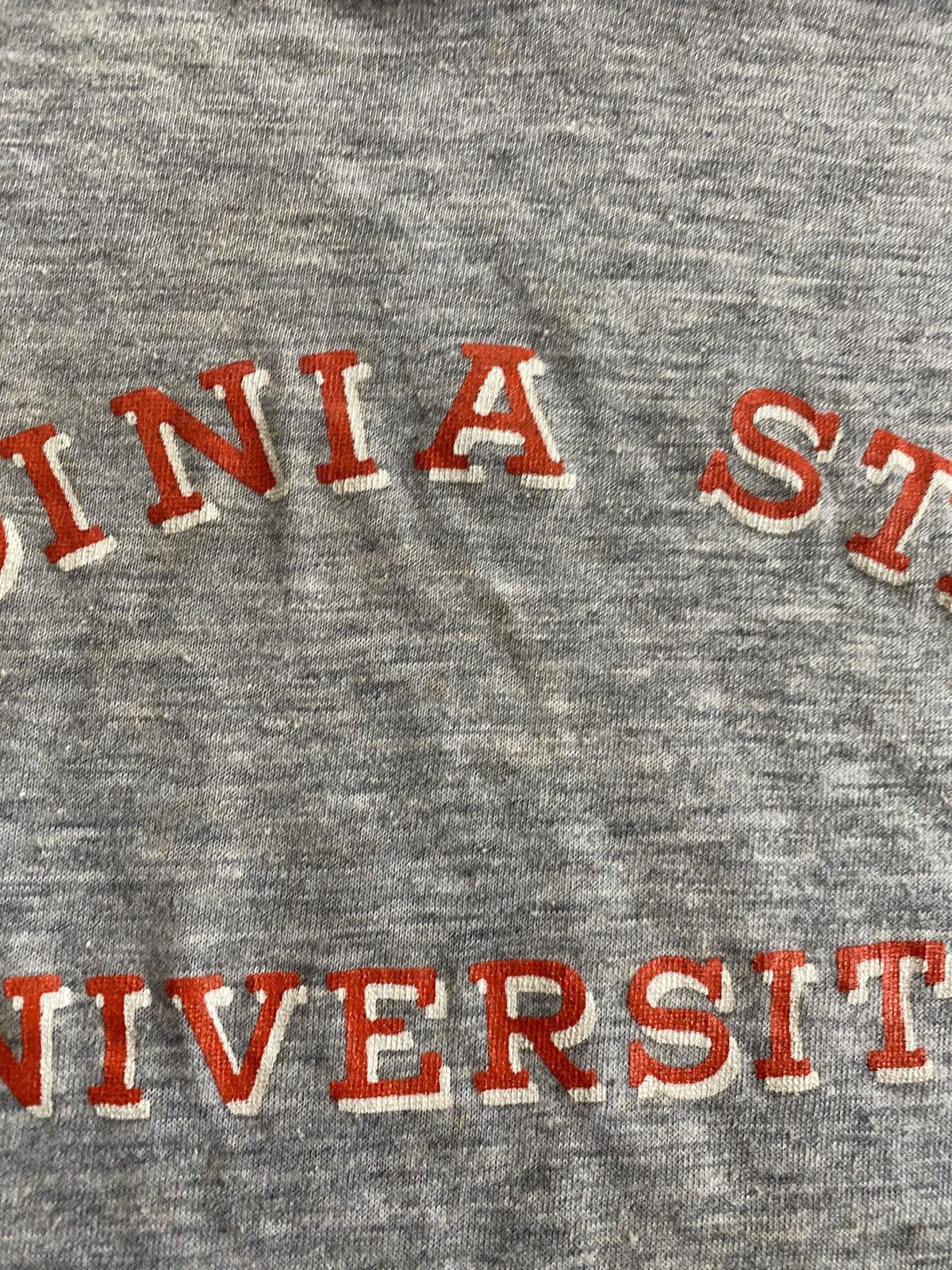 Vintage Vintage 80s VSU Virginia Distressed Single Stitch Ringer Tee Size US S / EU 44-46 / 1 - 4 Thumbnail