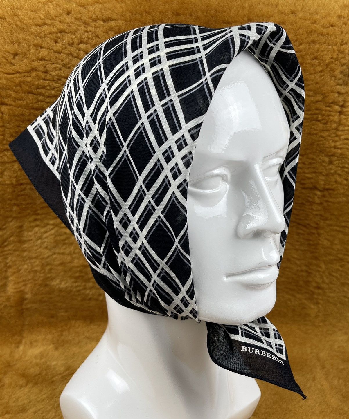Burberry × Other burberry bandana handkerchief neckerchief scarf HC0410 Size ONE SIZE - 1 Thumbnail