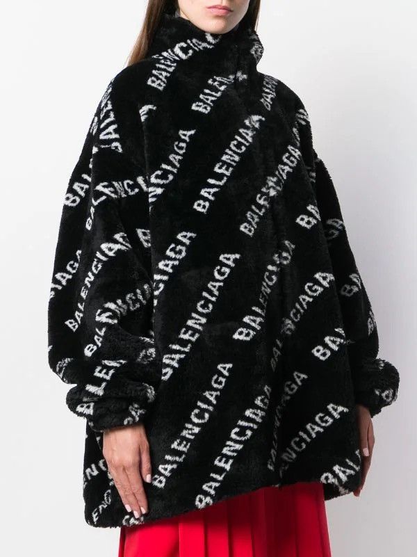 Balenciaga 🔥$4.2K VALUE🔥Balenciaga Oversized Logo Faux Fur Coat Size US M / EU 48-50 / 2 - 3 Thumbnail