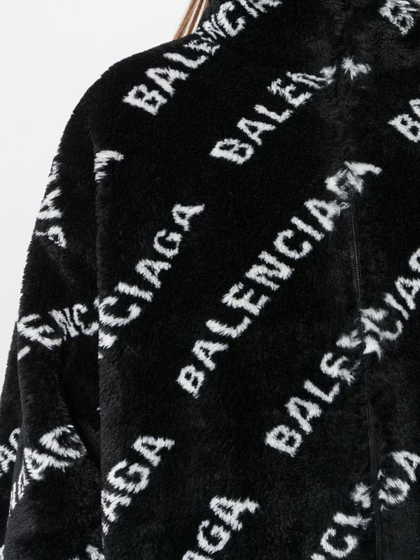 Balenciaga 🔥$4.2K VALUE🔥Balenciaga Oversized Logo Faux Fur Coat Size US M / EU 48-50 / 2 - 5 Thumbnail