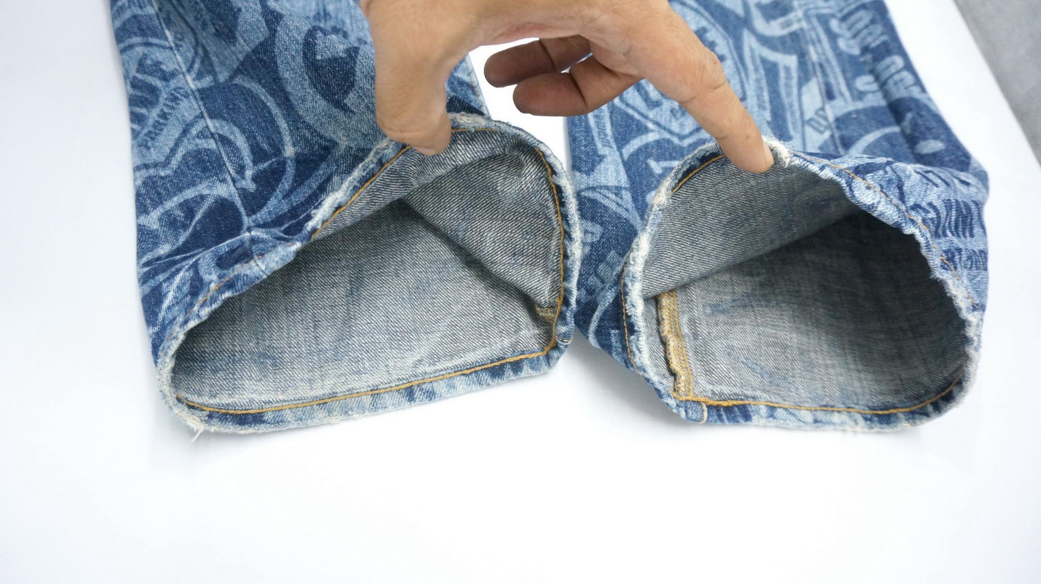 Japanese Brand CO & LU Japan All OverPrint Smiley Denim Japan Pop Art DHL Size US 33 - 16 Thumbnail