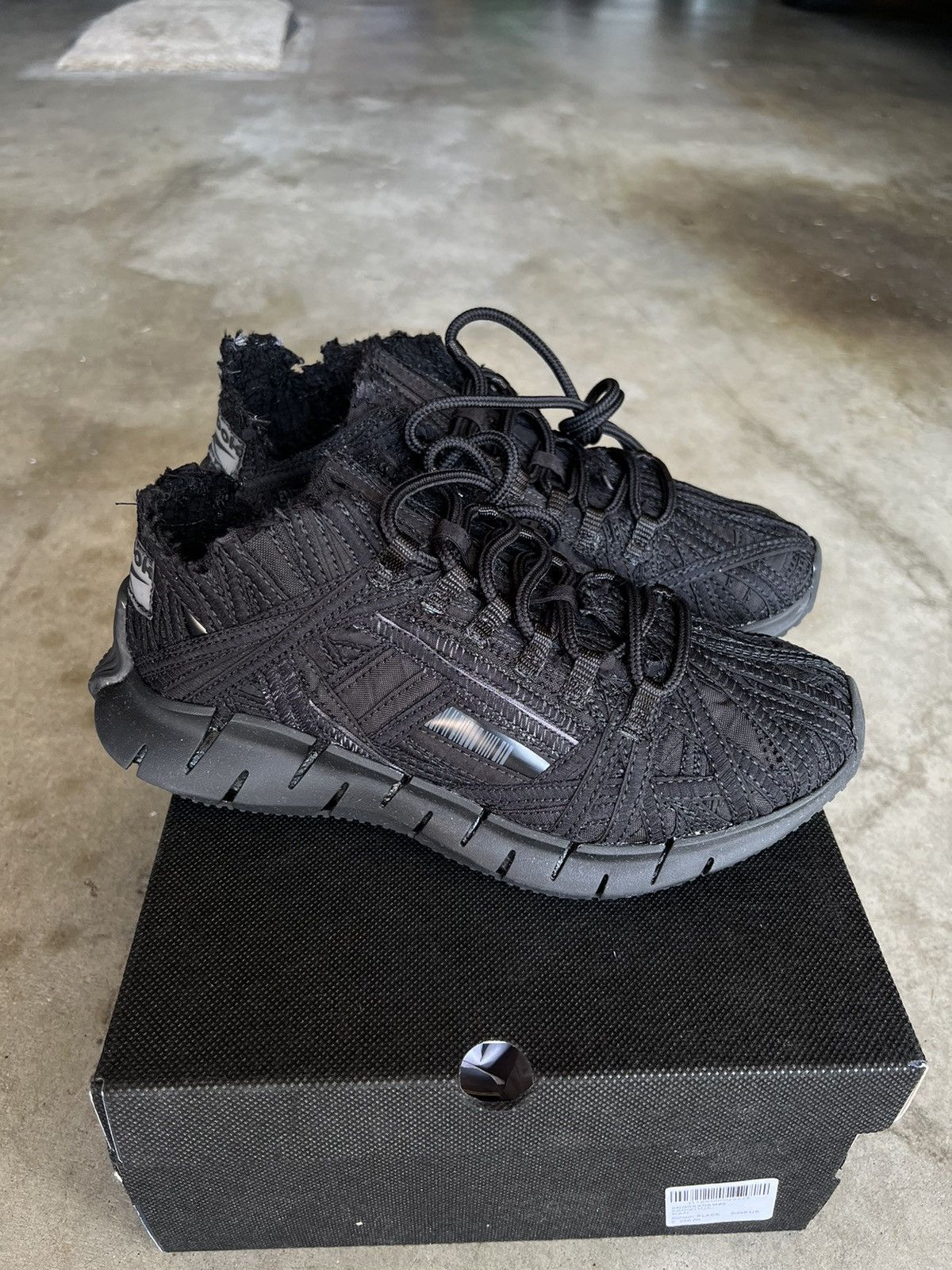 image of 2020 Reebok Kanghyuk Advance Concept Srs Zig Kinetica Size 6 Shoes in Black, Men's