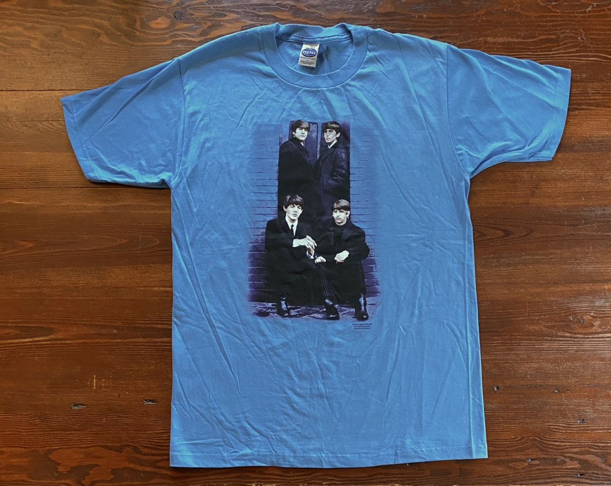 Band Tees Vintage 2004 Y2K The Beatles Cygnus Blue Oversized Tee Size US L / EU 52-54 / 3 - 1 Thumbnail