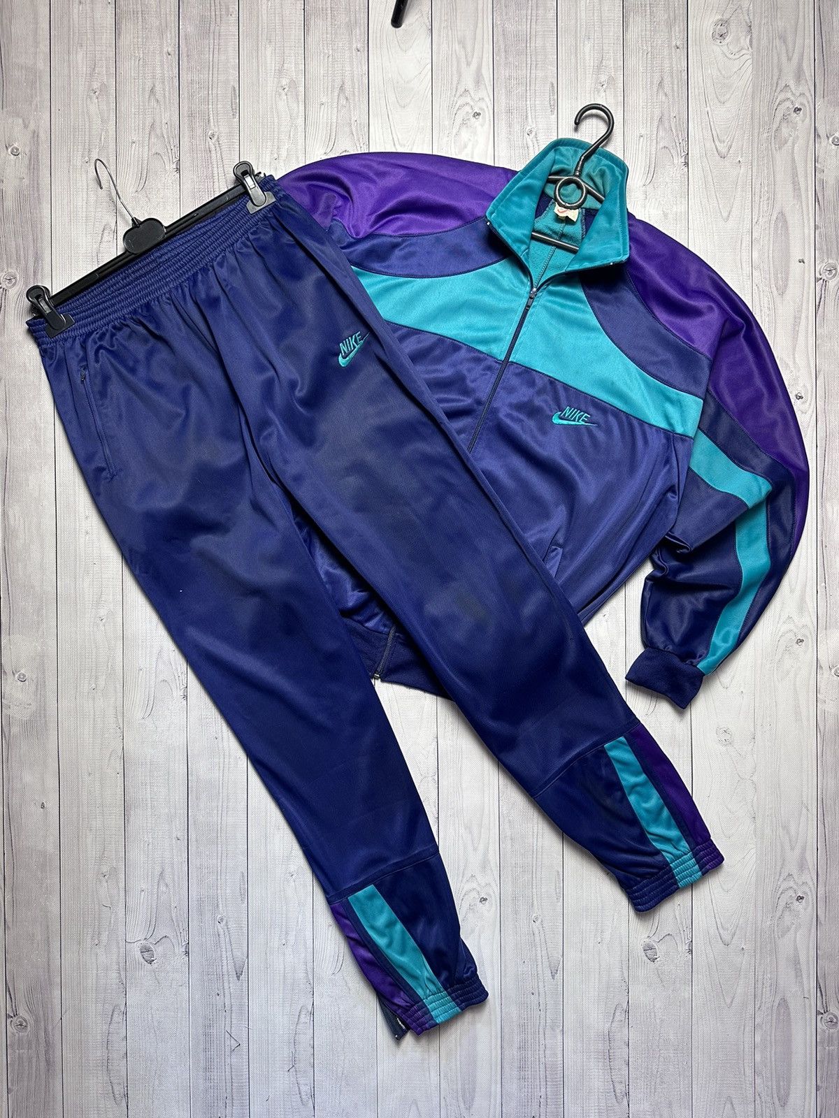 Vintage Nike track suit size L/XL logo purple/ navy