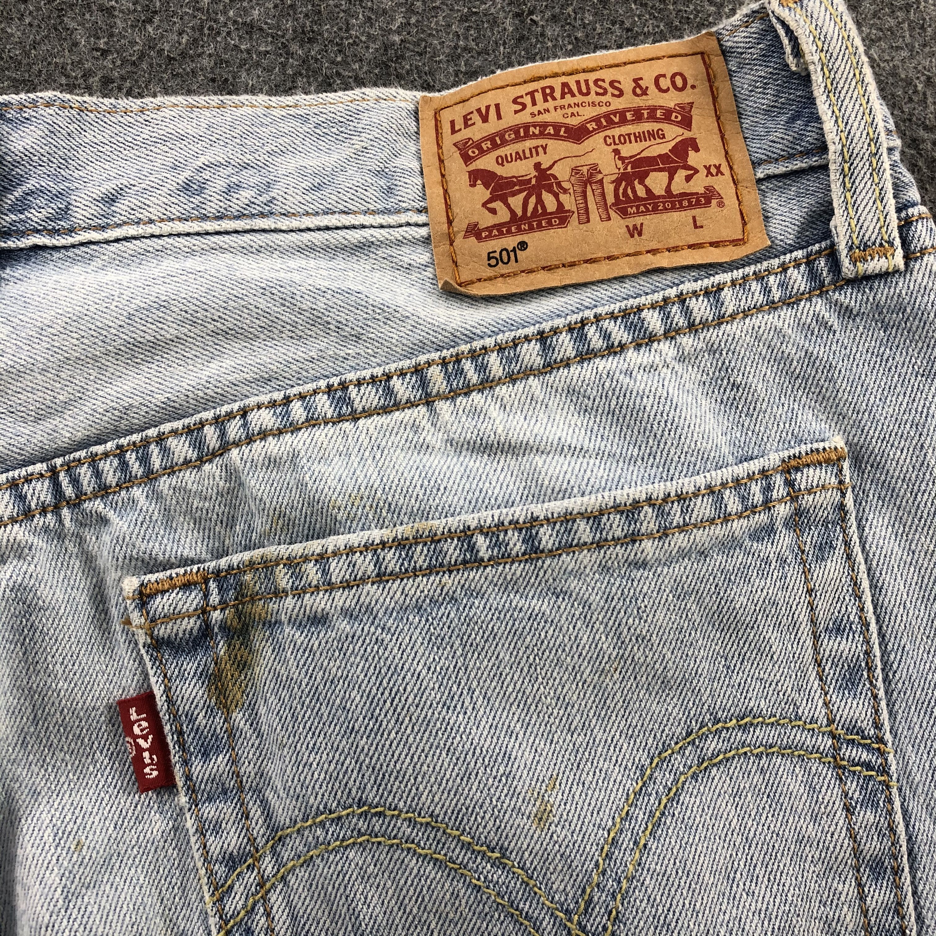 Levi's × Vintage Vintage Light Wash Levis 501 Jeans-JM1691 Size US 32 / EU 48 - 7 Thumbnail