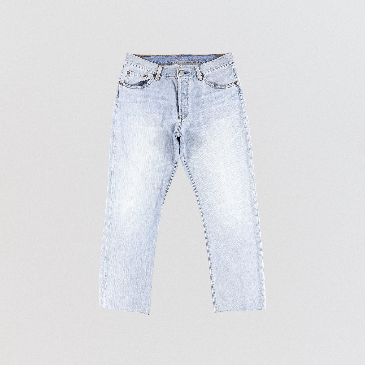 Levi's × Vintage Vintage Light Wash Levis 501 Jeans-JM1691 Size US 32 / EU 48 - 1 Thumbnail
