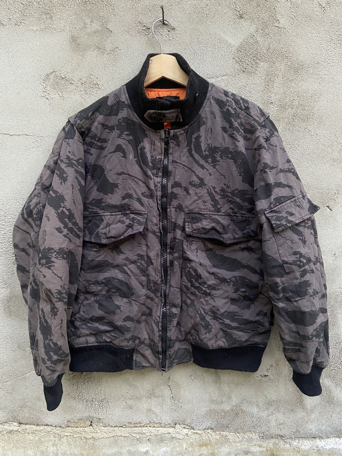 Japanese Brand Fellow Camo Bomber Jacket Size US L / EU 52-54 / 3 - 1 Thumbnail