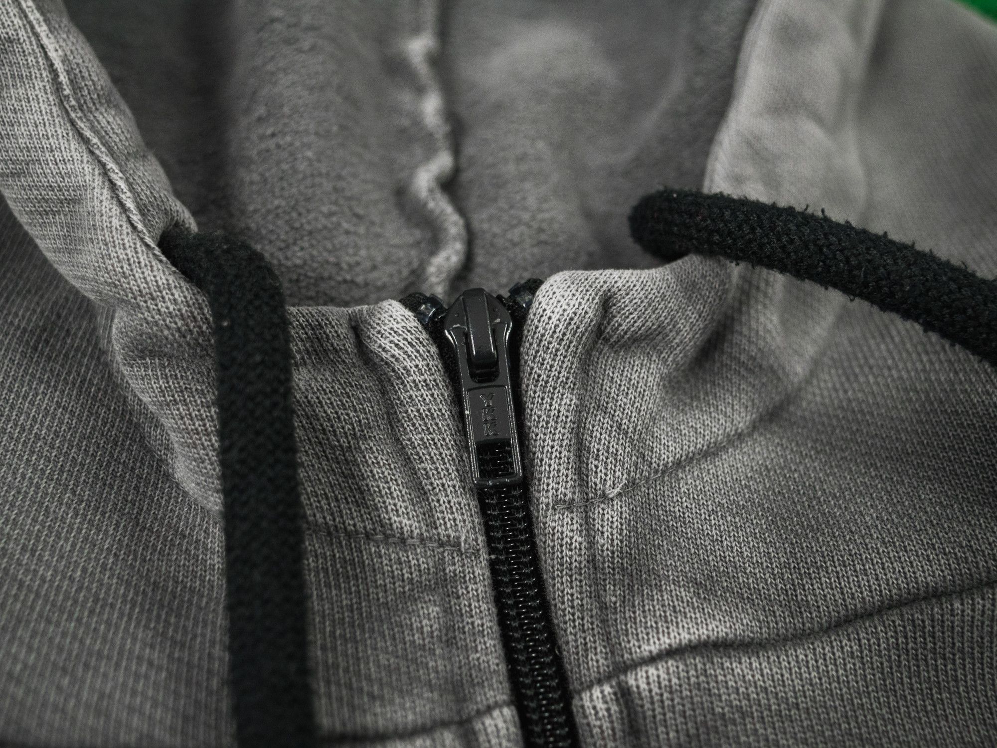 Yeezy YEEZY SEAOSN 1 HALF ZIP HOODY BASIC HOODIE GREY Adidas Size US S / EU 44-46 / 1 - 9 Thumbnail
