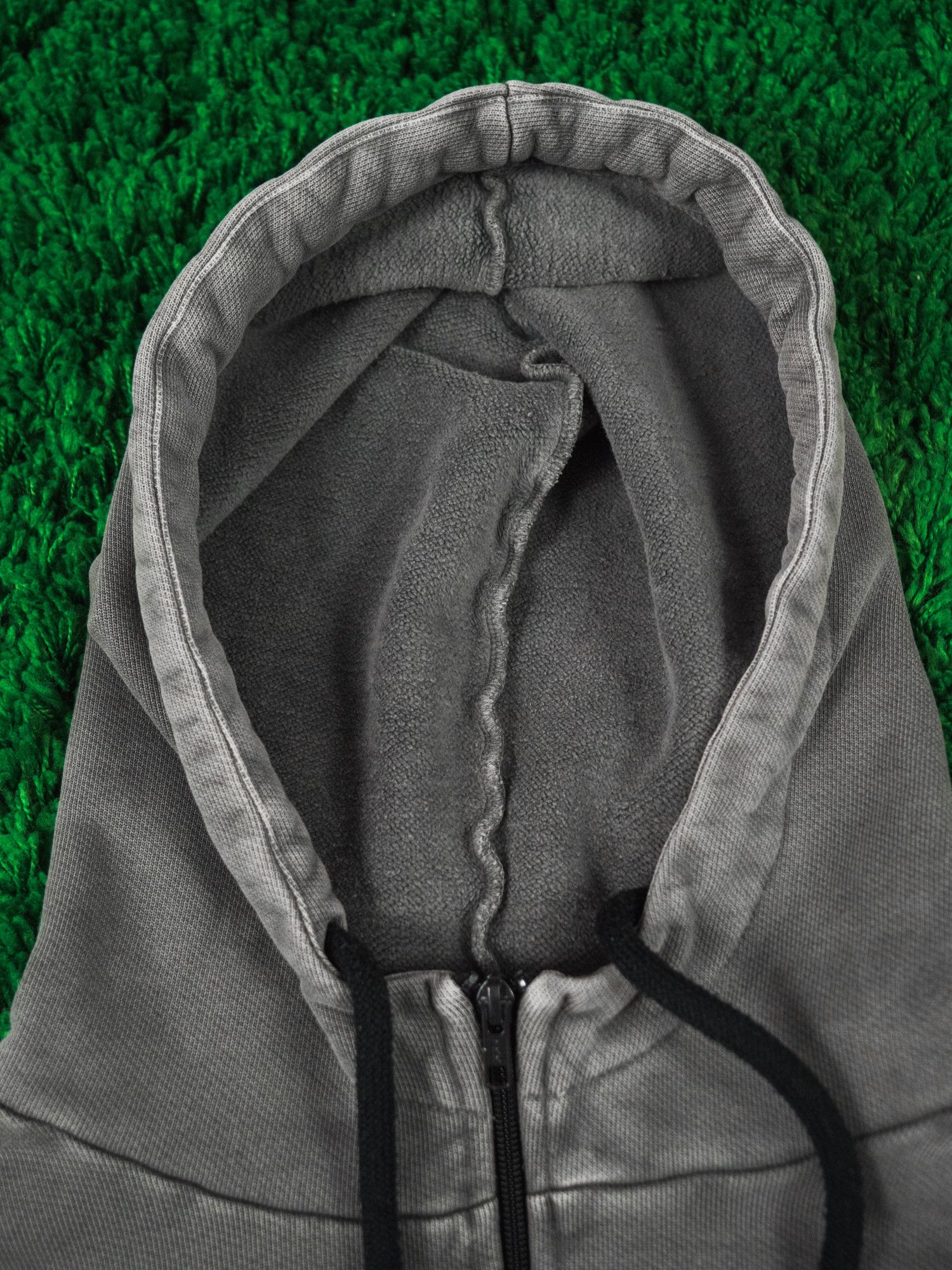 Yeezy YEEZY SEAOSN 1 HALF ZIP HOODY BASIC HOODIE GREY Adidas Size US S / EU 44-46 / 1 - 5 Thumbnail