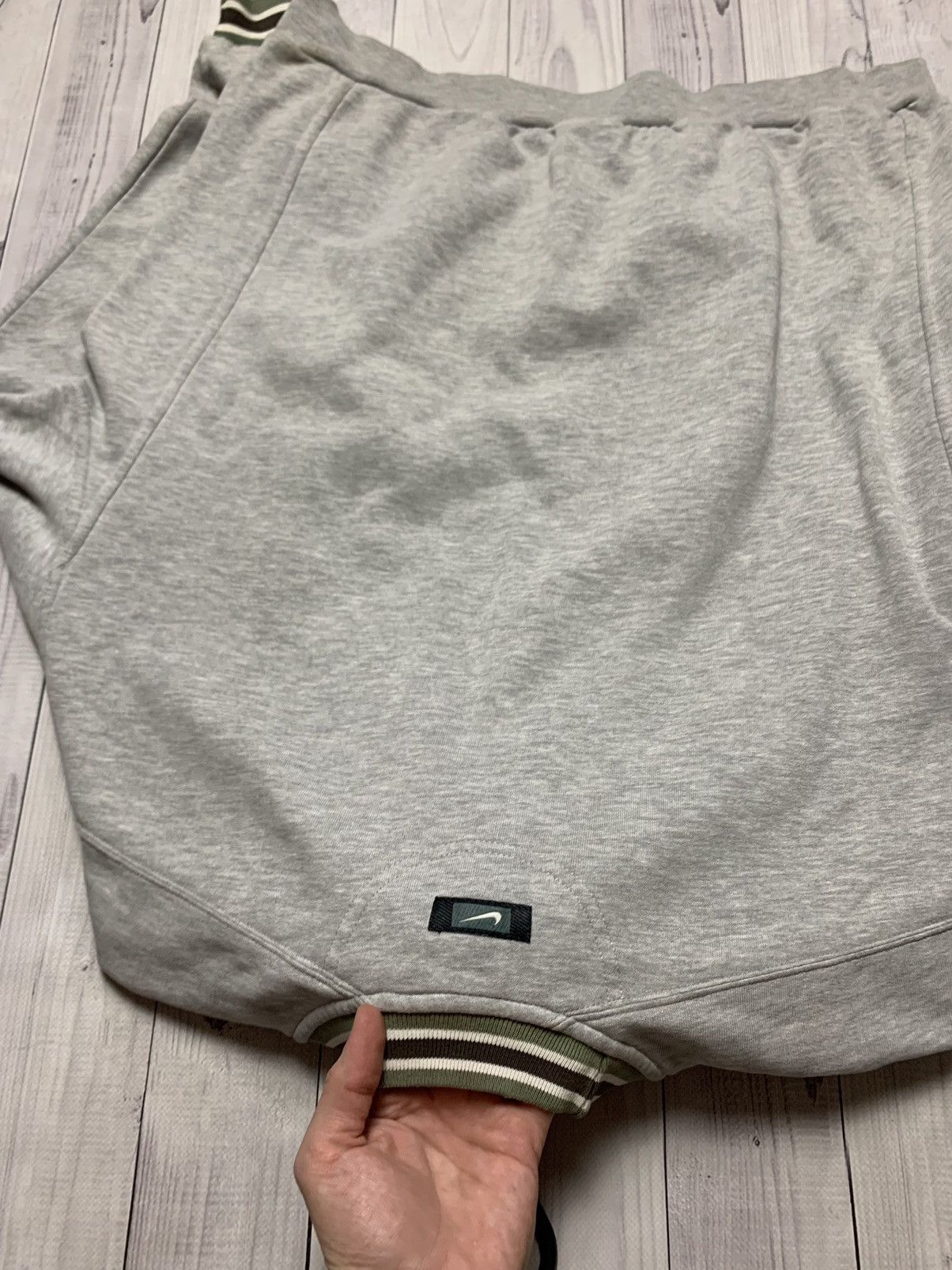 Vintage Vintage Nike sweatshirt big logo size M rare Size US M / EU 48-50 / 2 - 10 Thumbnail