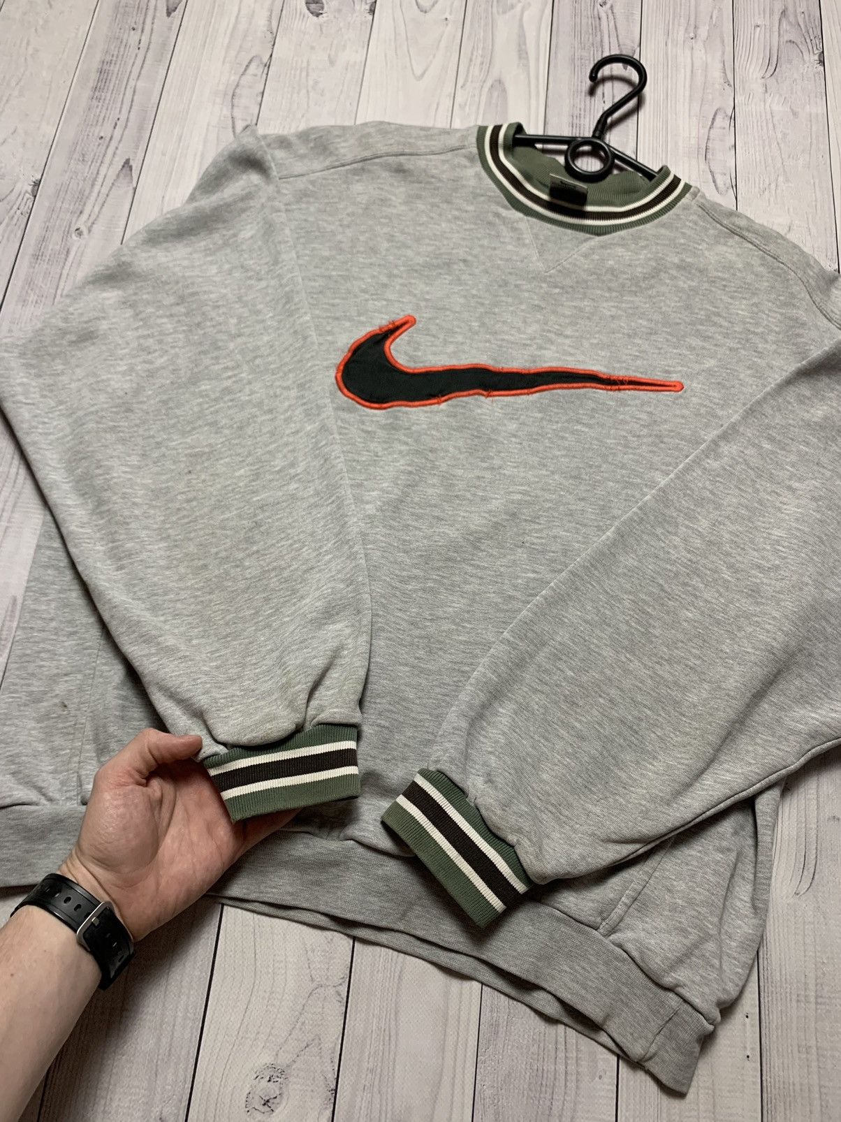Vintage Vintage Nike sweatshirt big logo size M rare Size US M / EU 48-50 / 2 - 4 Thumbnail
