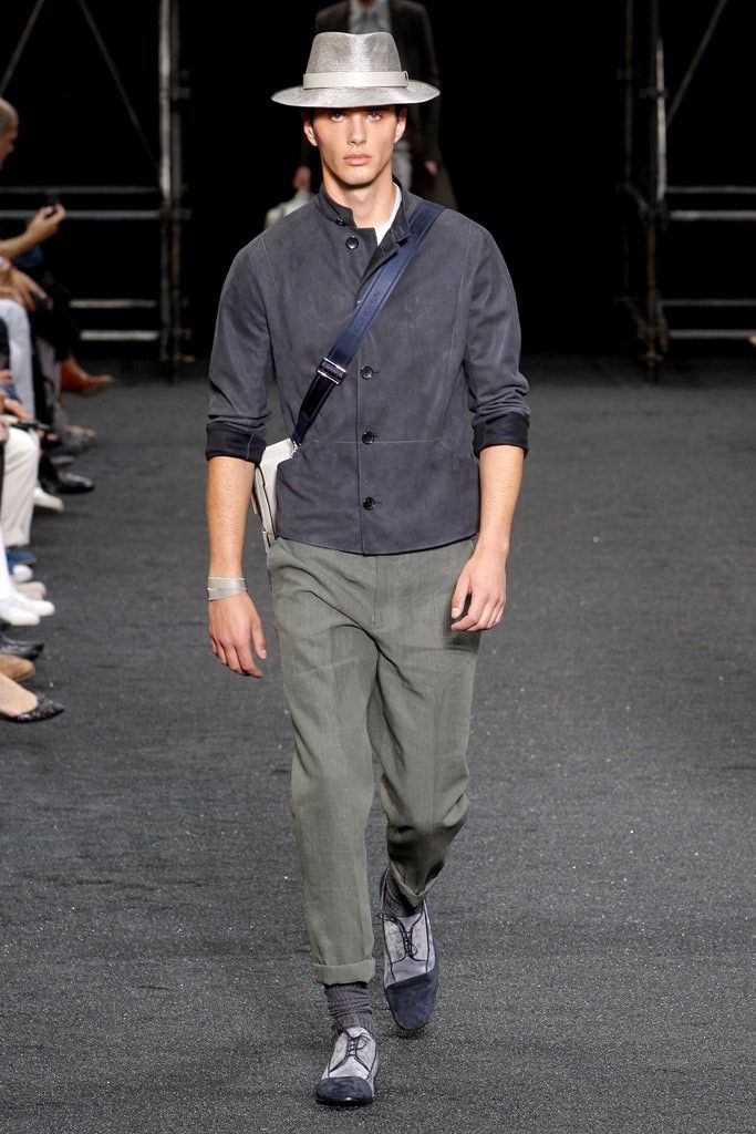 Louis Vuitton Louis Vuitton - Paul Helbers - S/S 10 - Taiga Vassili PM Size ONE SIZE - 3 Thumbnail