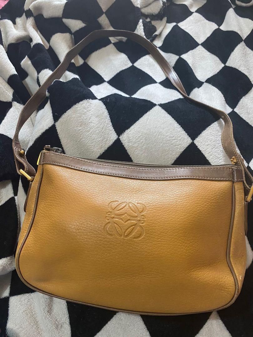 Loewe 80s Authentic Vintage Loewe Shoulder Bag Size ONE SIZE - 1 Thumbnail