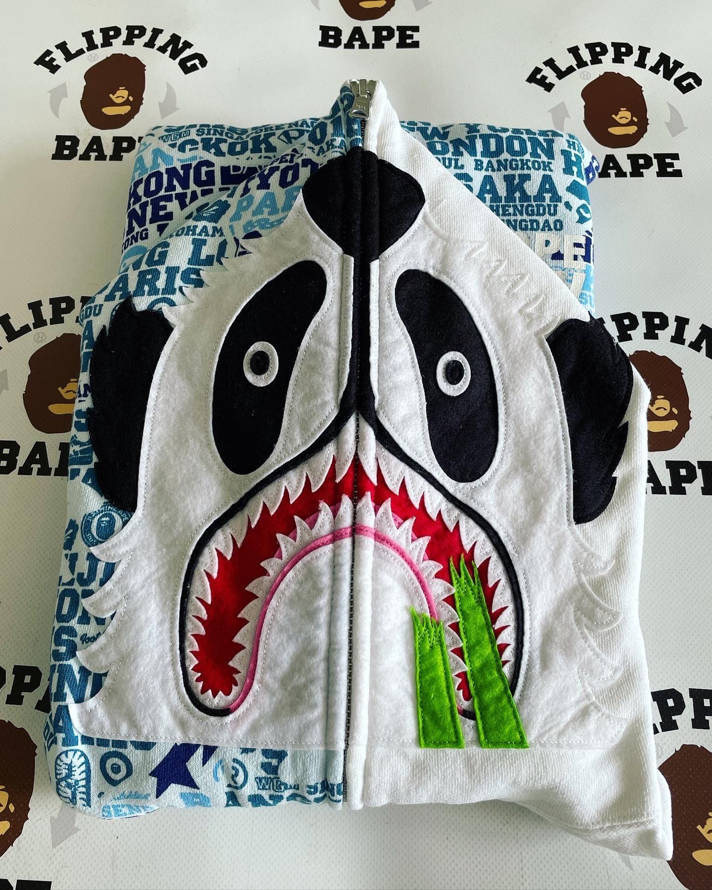 Bape BAPE XXV ANNIVERSARY STORES CAMO PANDA FULL ZIP HOODIE Size US M / EU 48-50 / 2 - 3 Thumbnail