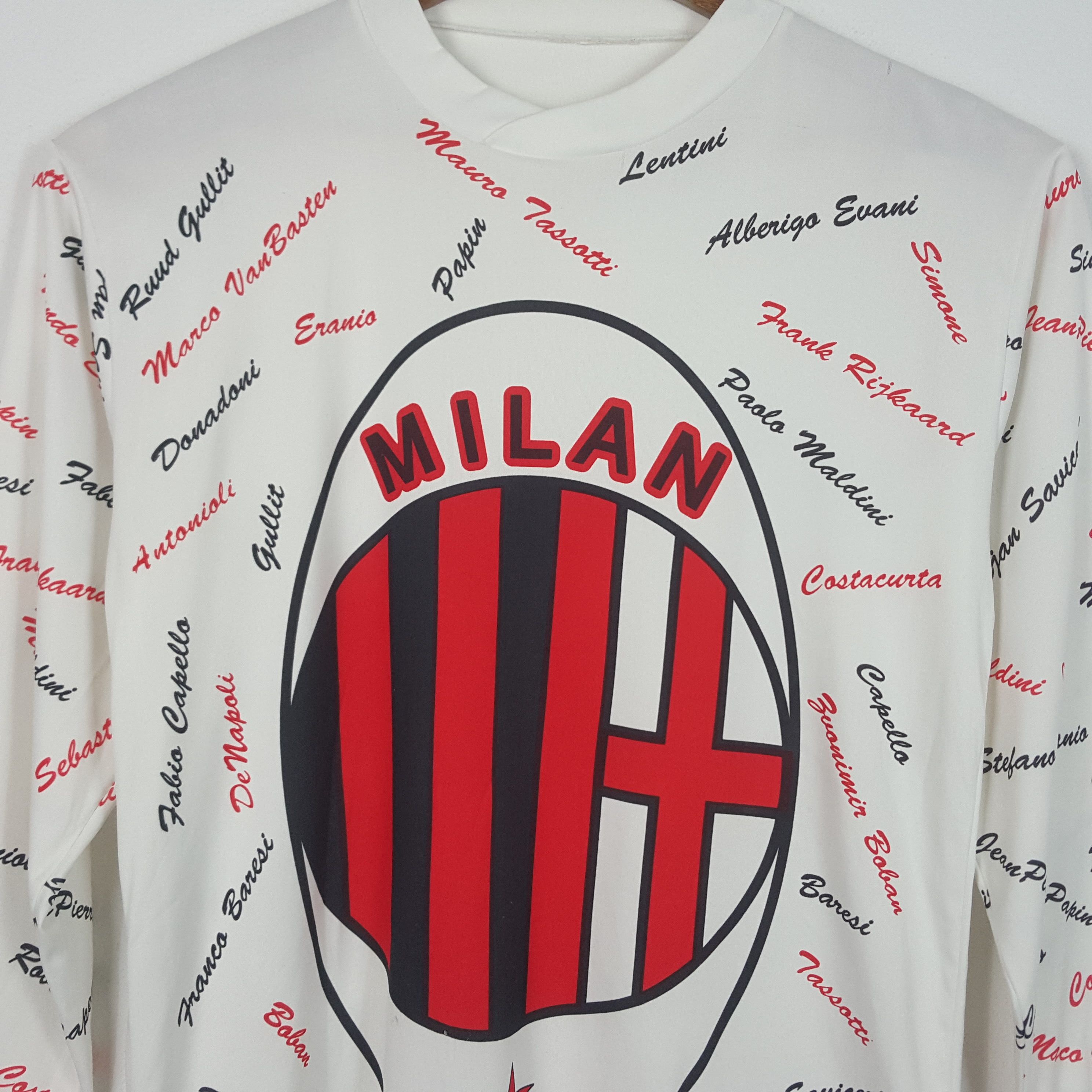 Vintage Vintage AC Milan Football Club Over Print Jersey Size US L / EU 52-54 / 3 - 7 Thumbnail