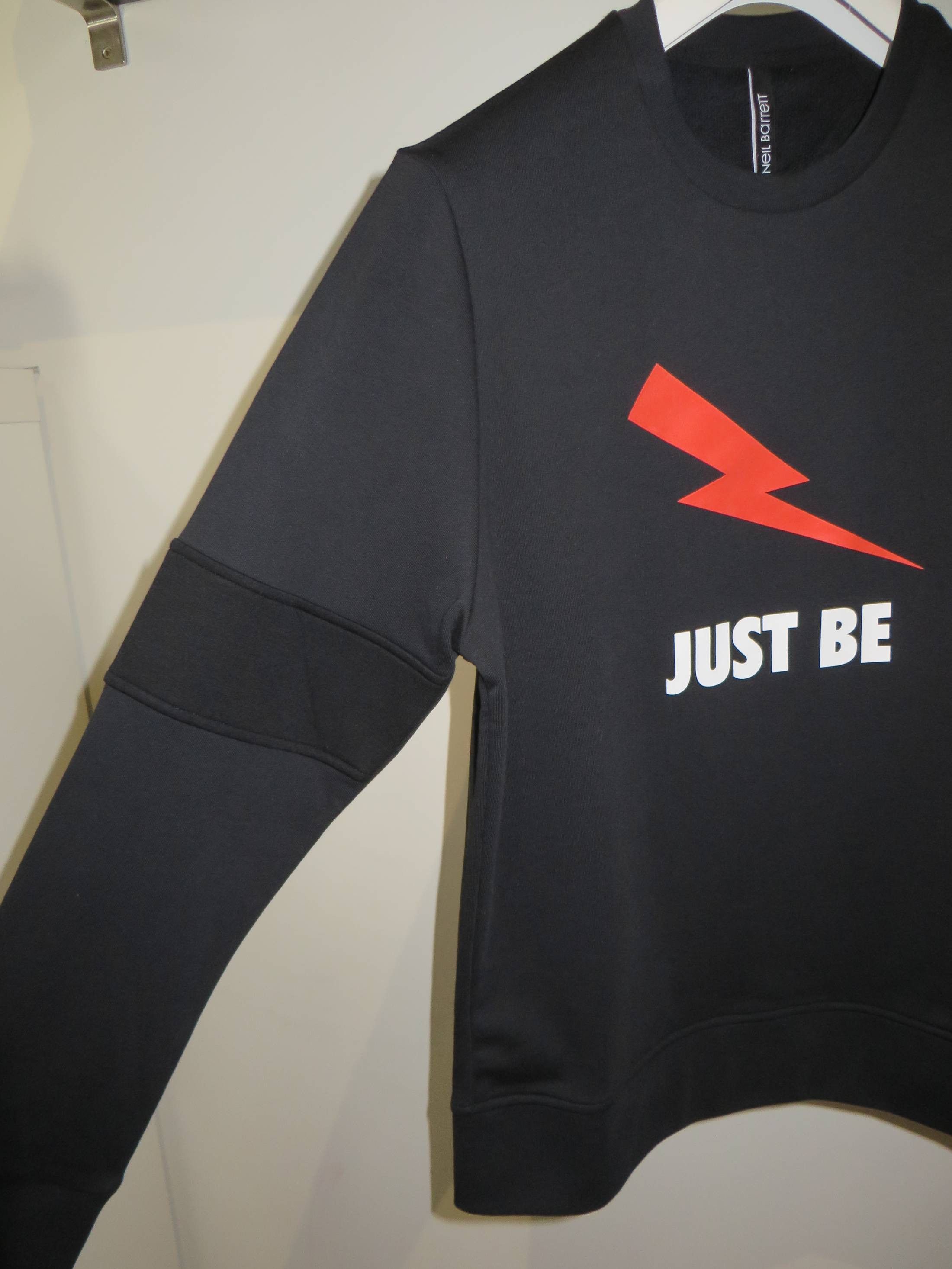 Neil Barrett "Just Be" printed sweatshirt Size US XS / EU 42 / 0 - 4 Thumbnail