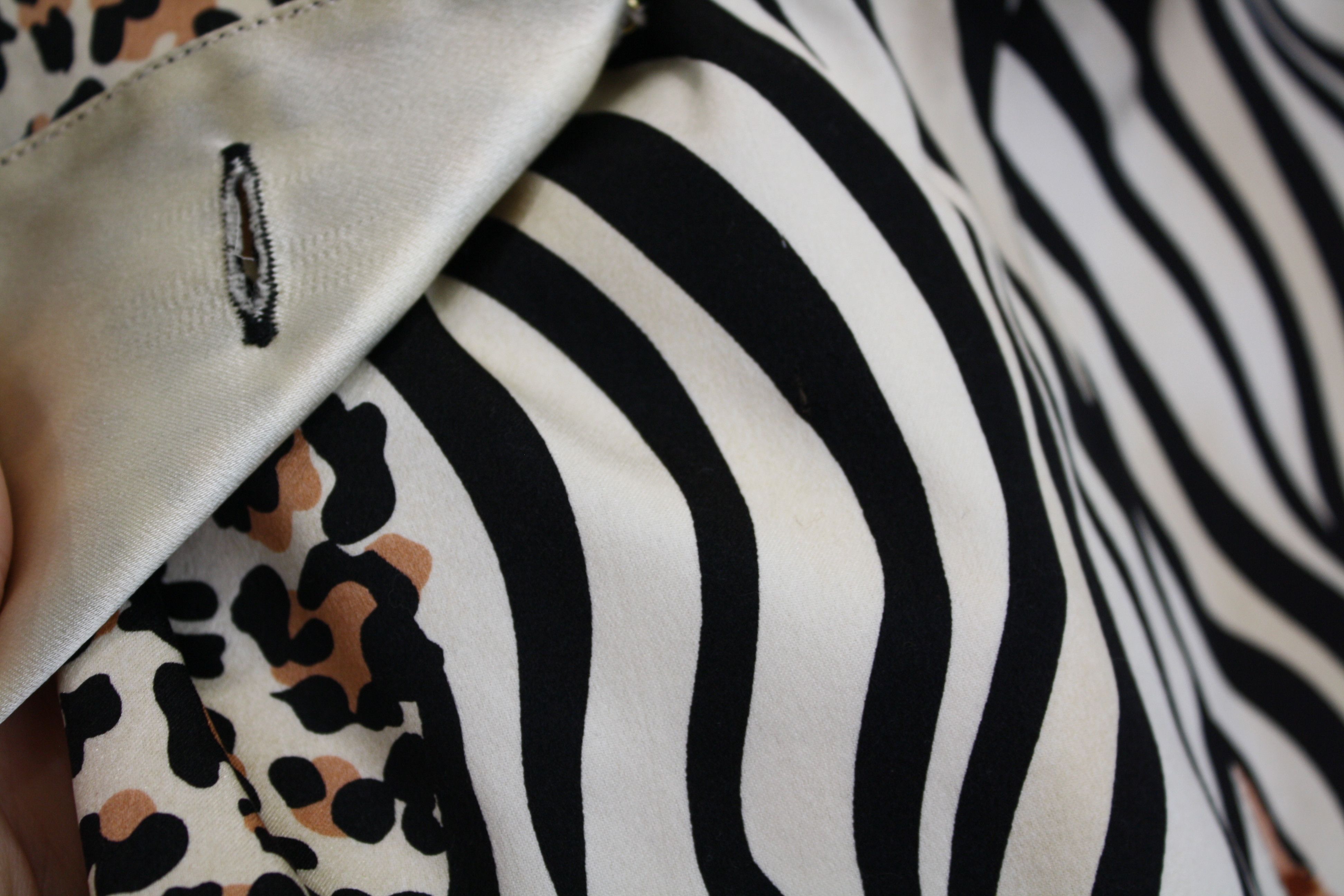 Escada Vintage Escada Silk Blazer Shirt Leopard Size XS / US 0-2 / IT 36-38 - 14 Thumbnail
