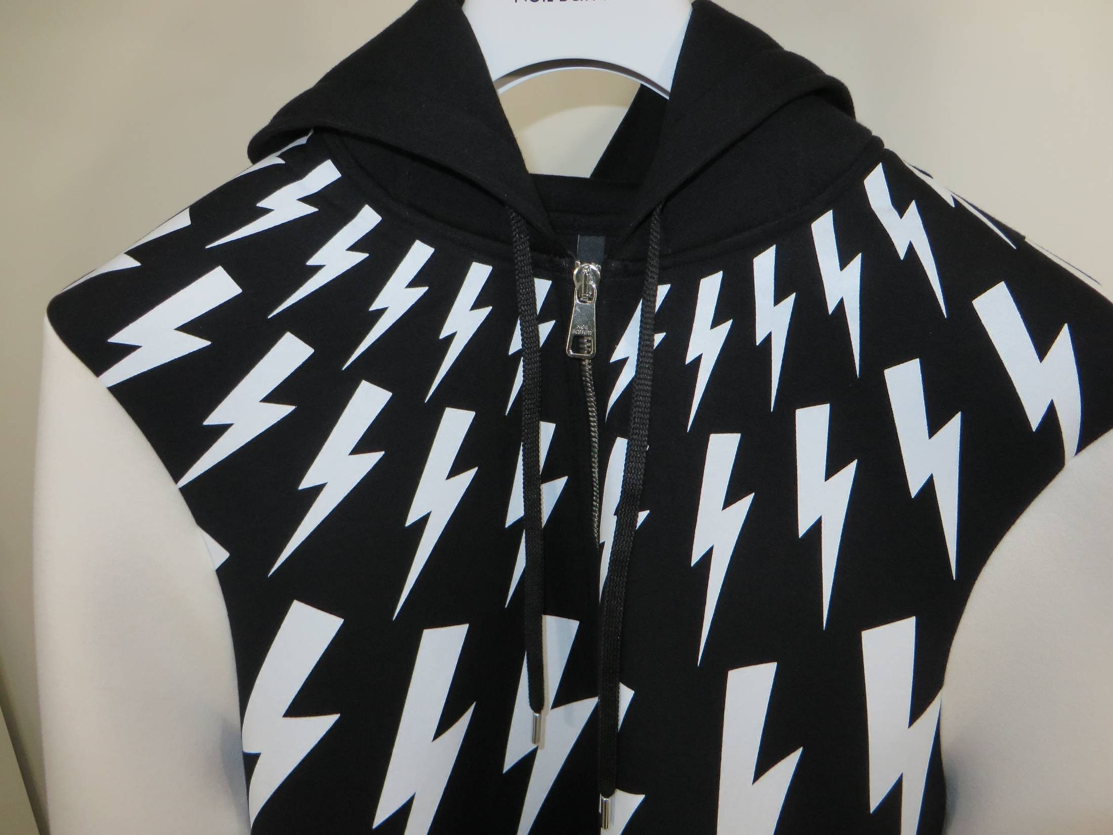 Neil Barrett Oversized Lightning bolt-print hoodie Size US XXS / EU 40 - 10 Thumbnail