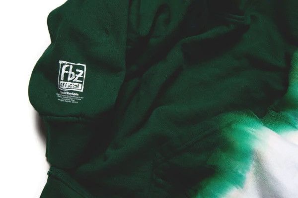 Flatbush Zombies FLATBUSH ZOMBIES LA FAMILIA TRI-DIP PULLOVER HOOD. Size US S / EU 44-46 / 1 - 5 Thumbnail