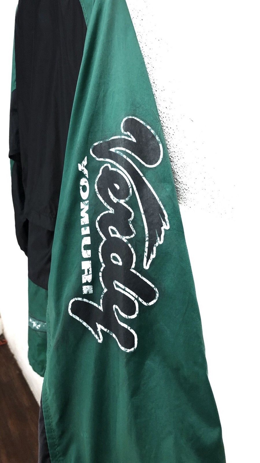 Nike × Vintage 90s Nike windbreaker Jacket yomiuri nippon FC Size US M / EU 48-50 / 2 - 8 Thumbnail