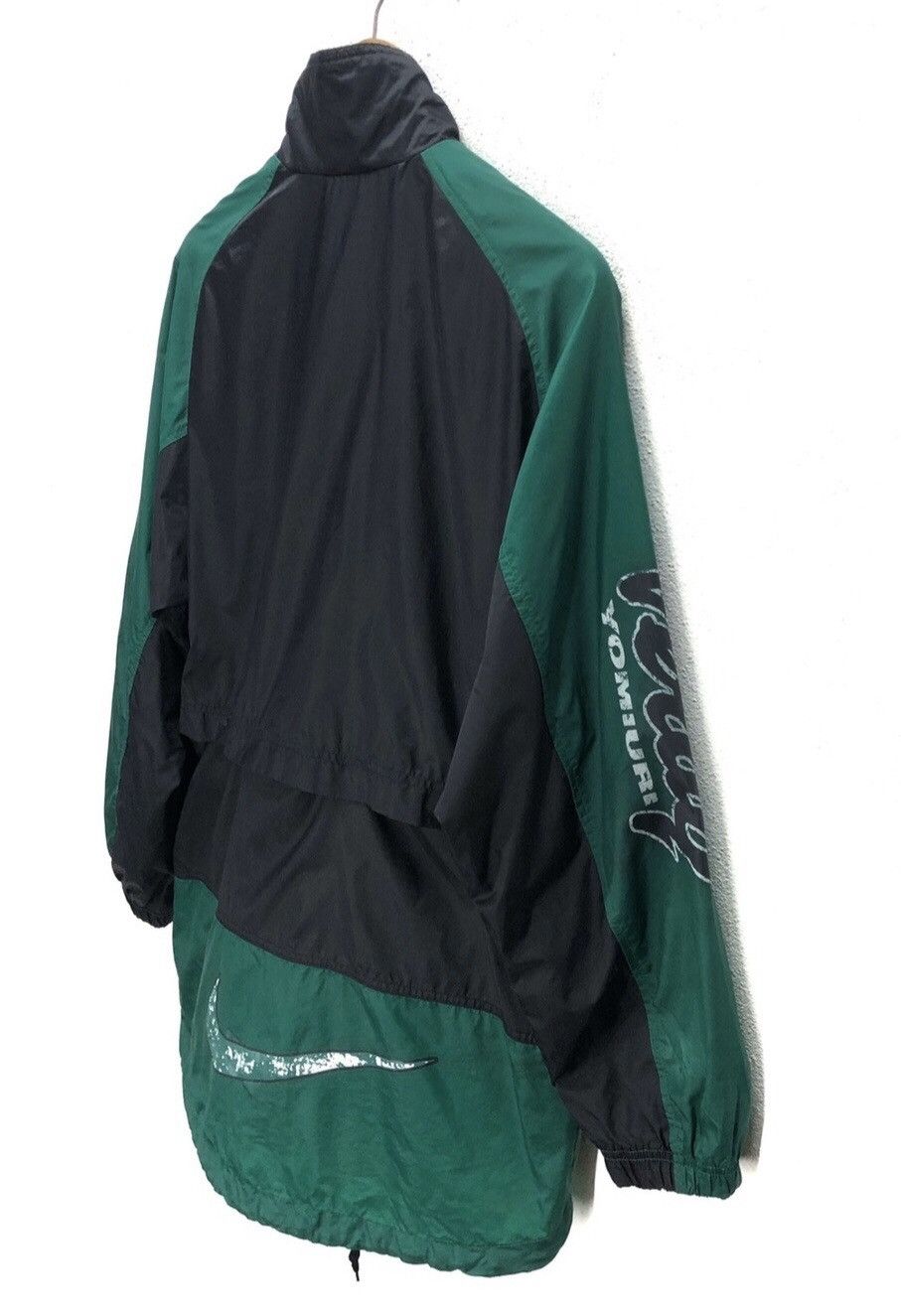 Nike × Vintage 90s Nike windbreaker Jacket yomiuri nippon FC Size US M / EU 48-50 / 2 - 12 Thumbnail