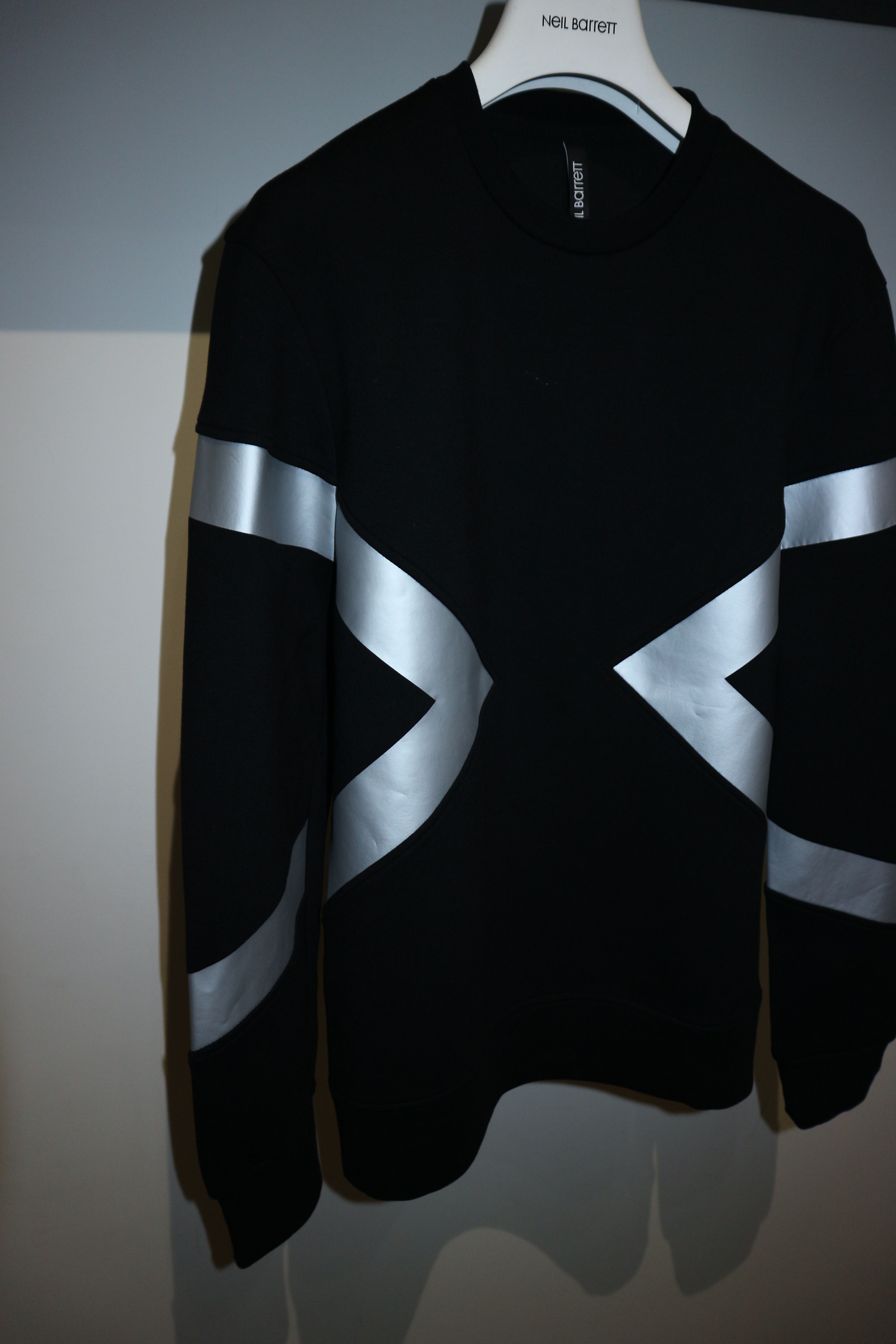 *BRAND NEW* Modernist neoprene sweatshirt