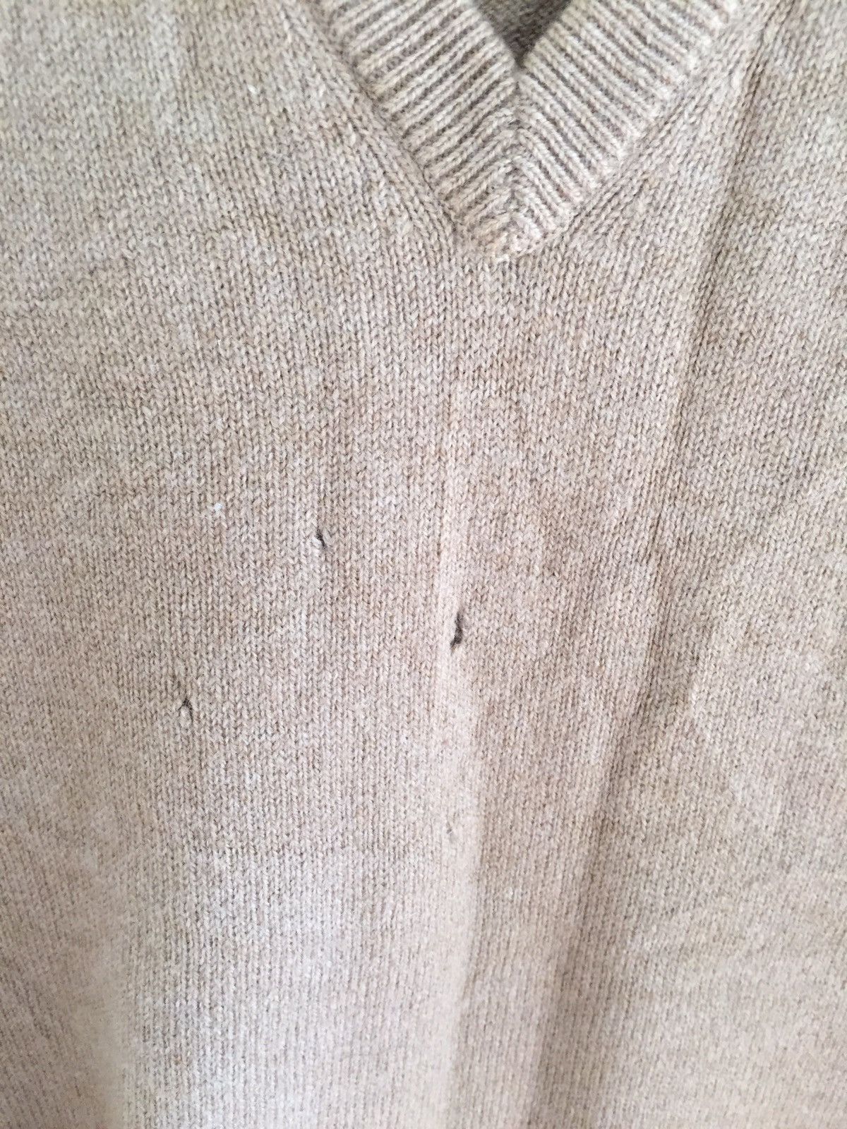 Burberry × Vintage Vintage Distressed Burberrys V-Neck Sweater Pure Lambswool Size US L / EU 52-54 / 3 - 9 Thumbnail