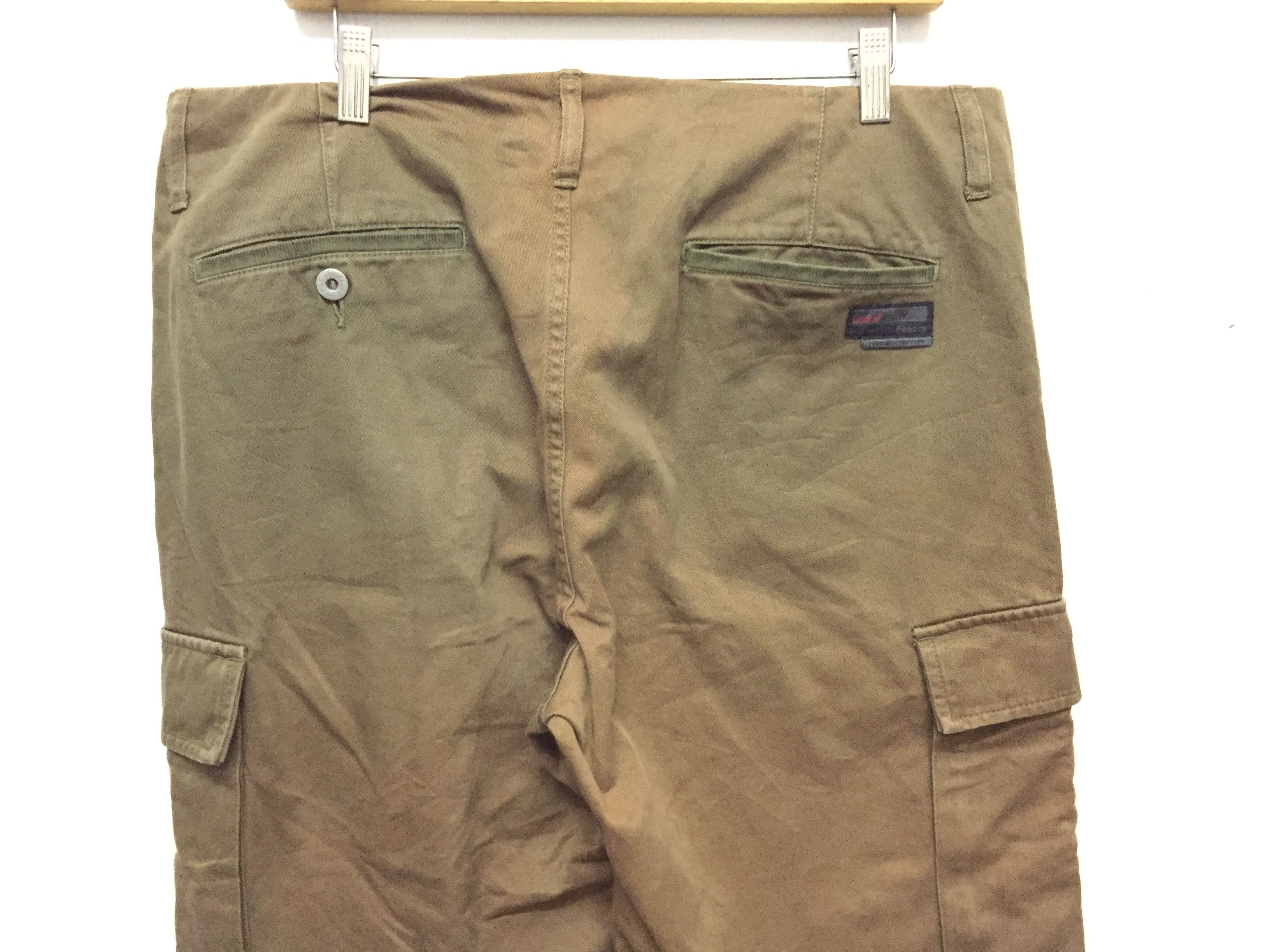Fragment Design × Hiroshi Fujiwara × Levi's AW2006 LEVIS FENOM x Fragment design cargos hem drawstring Size US 34 / EU 50 - 3 Thumbnail