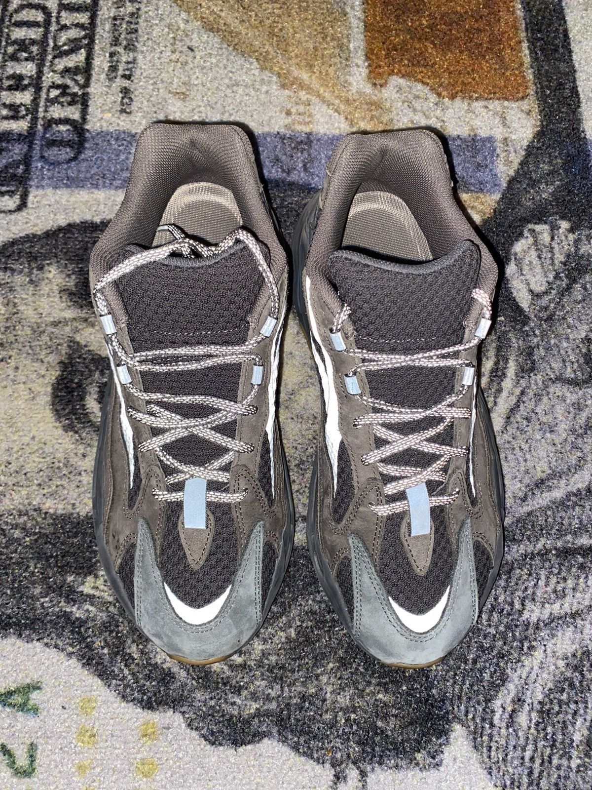 Adidas × Kanye West Adidas Yeezy Boost 700 V2 Geode Size US 10 / EU 43 - 3 Thumbnail