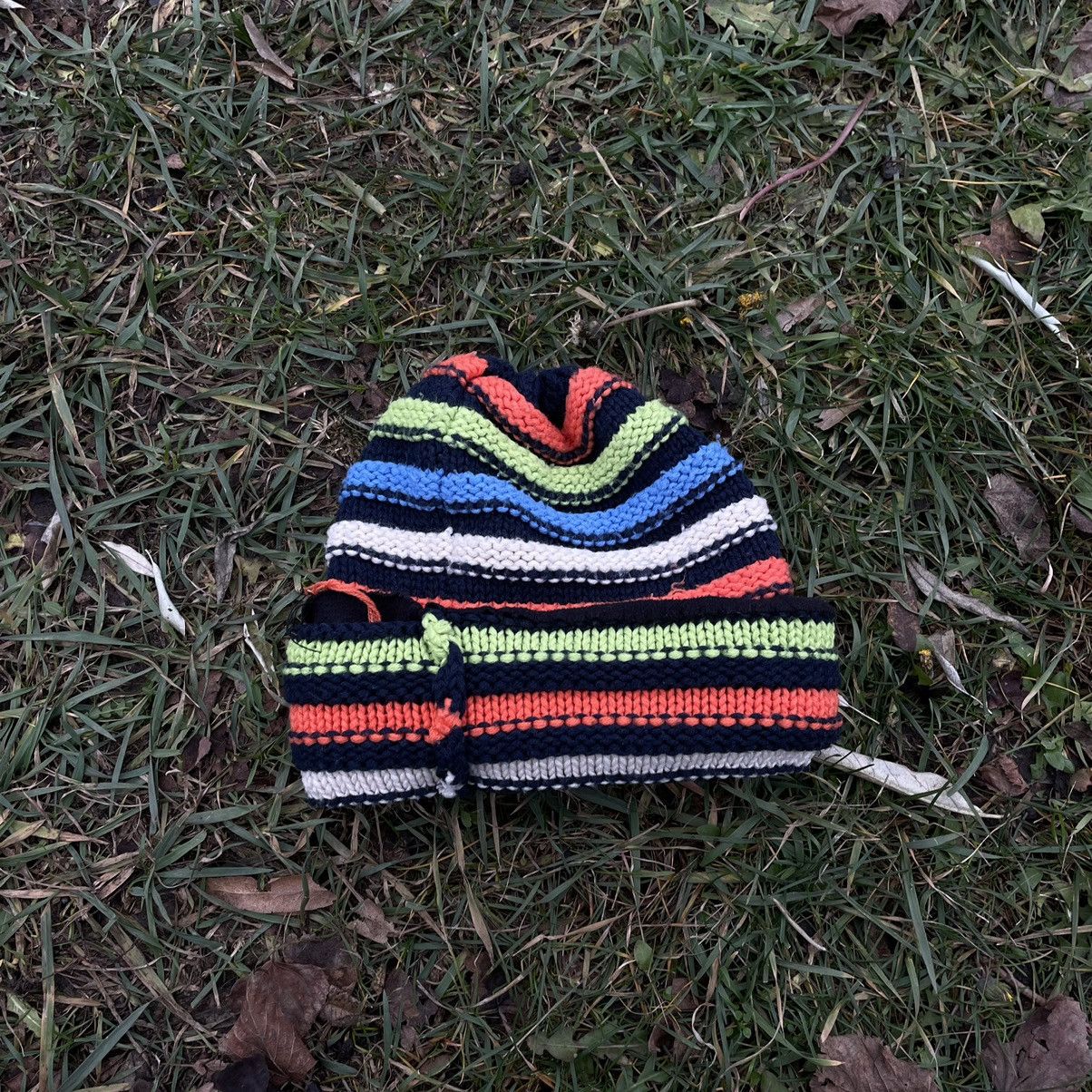 Vintage Vintage Y2K Stripes Knitted Emo Alt Beanie Streetwear VTG Size ONE SIZE - 3 Thumbnail