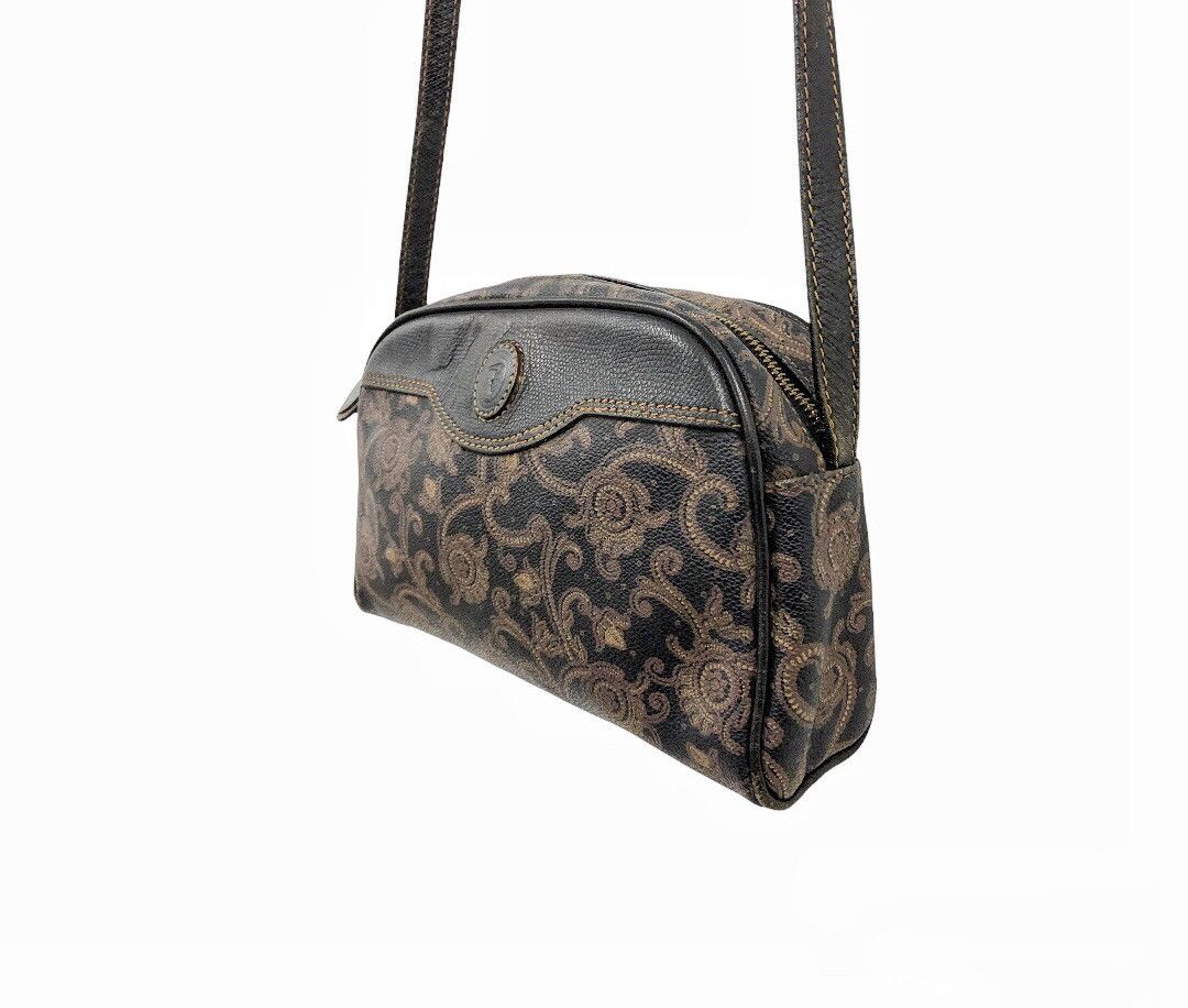 Trussardi 🔥Grail🔥 Vintage 90's Trussardi paisley slim leather bag Size ONE SIZE - 3 Thumbnail