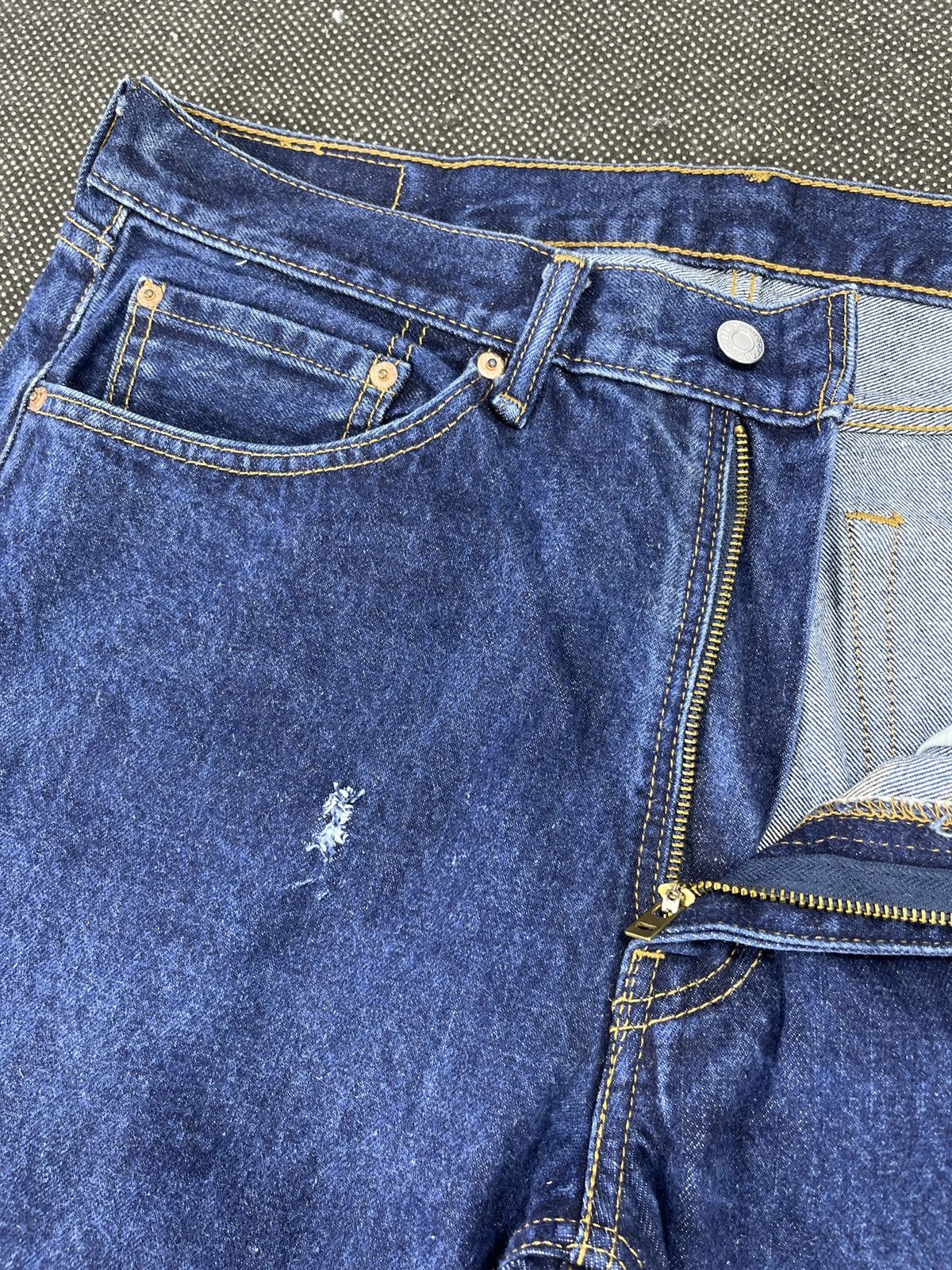 Levi's Vintage Levis 505 Dark Blue Wash Jeans - J717 Size US 36 / EU 52 - 6 Thumbnail