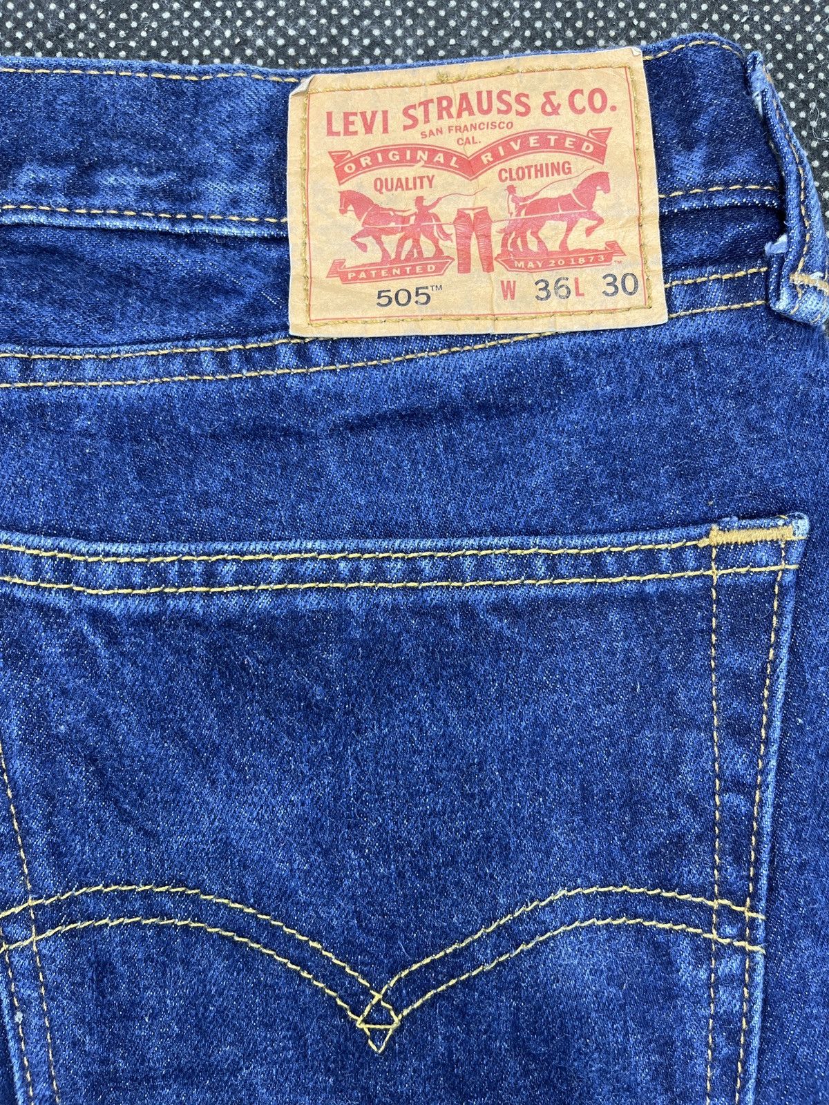 Levi's Vintage Levis 505 Dark Blue Wash Jeans - J717 Size US 36 / EU 52 - 12 Thumbnail