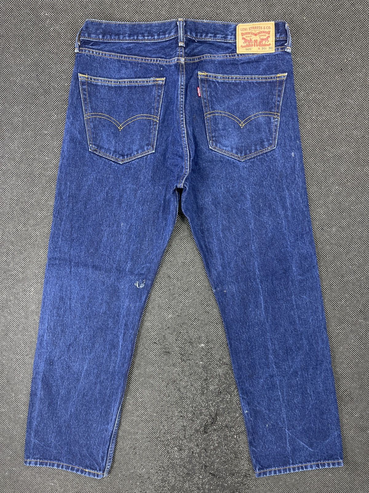 Levi's Vintage Levis 505 Dark Blue Wash Jeans - J717 Size US 36 / EU 52 - 2 Thumbnail