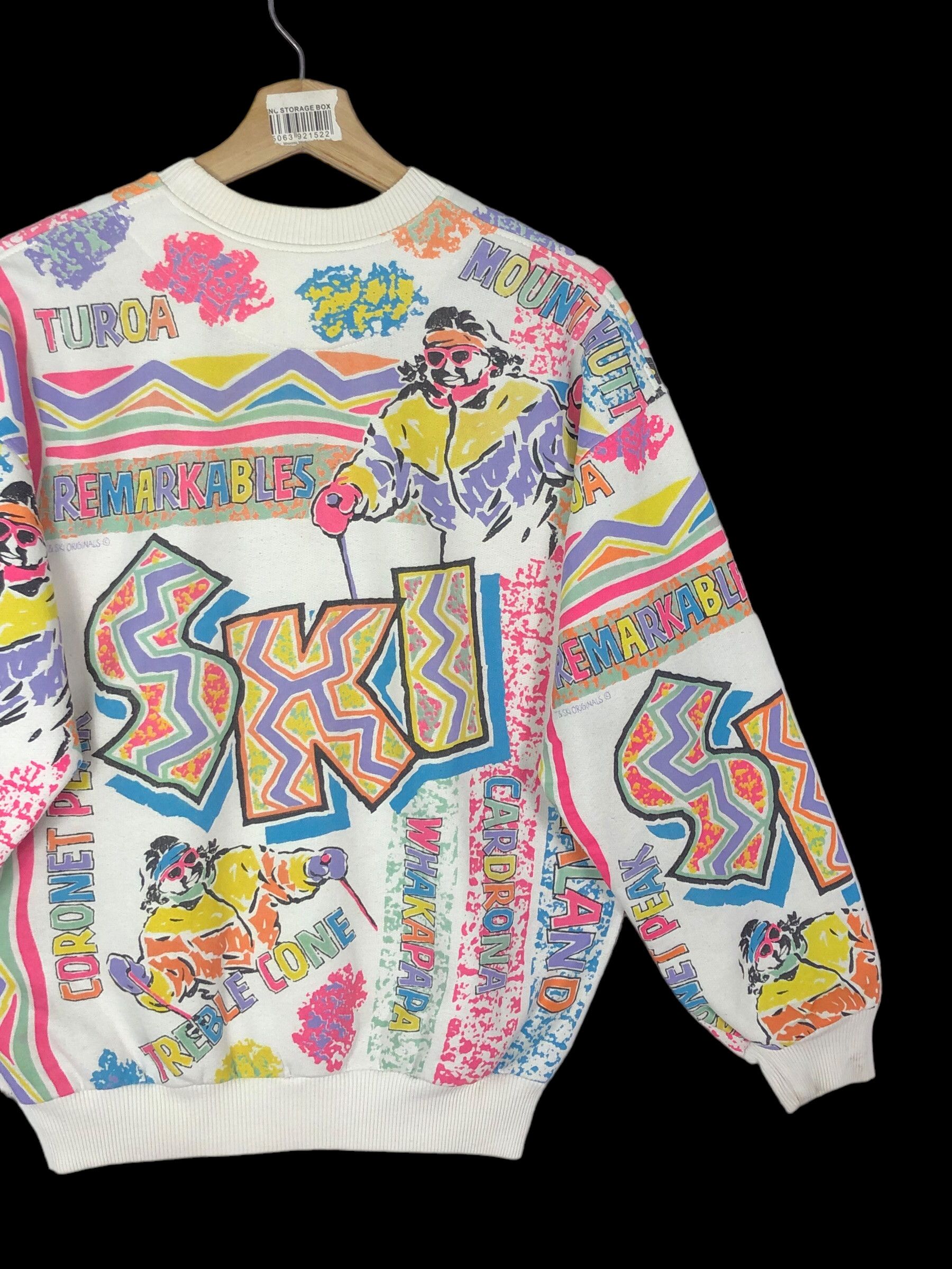 Vintage RARE🔥VTG 90’S T & SKI NEW ZEALAND ALL OVER PRINT SWEATSHIRT Size US M / EU 48-50 / 2 - 5 Thumbnail