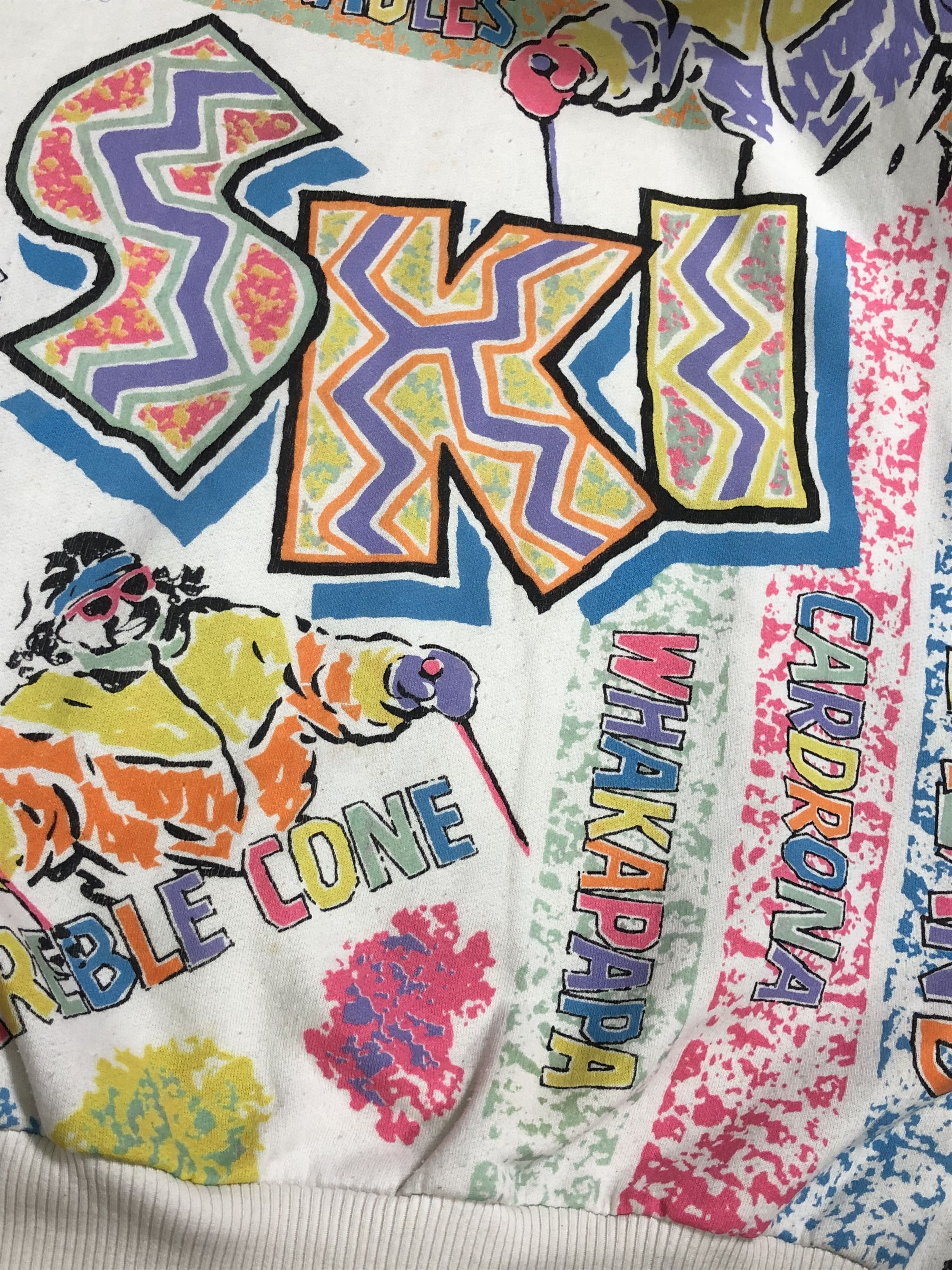 Vintage RARE🔥VTG 90’S T & SKI NEW ZEALAND ALL OVER PRINT SWEATSHIRT Size US M / EU 48-50 / 2 - 9 Thumbnail